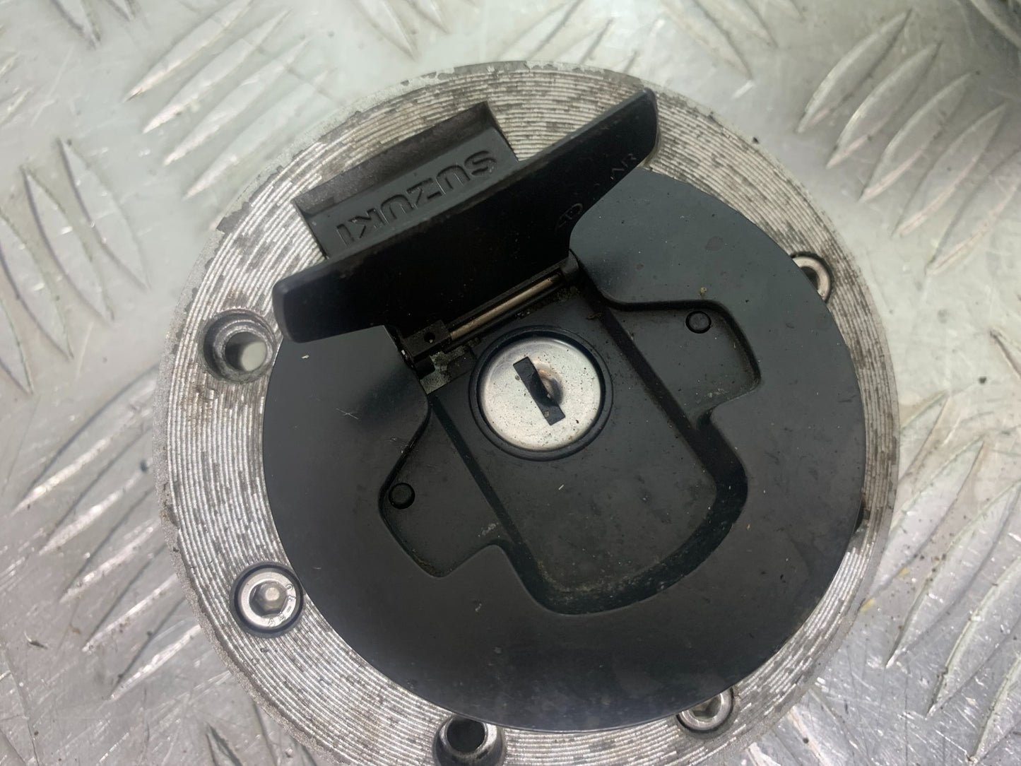 SUZUKI SV650 SV 650 mk1 LOCKS AND KEY  YEAR 1999-2002 (CMB1160)