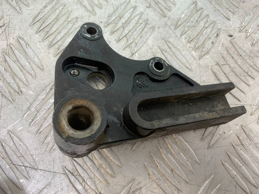 SINNIS HOODLUM 125 REAR CALIPER BRACKET  YEAR 2021-2025 (CMB1196)