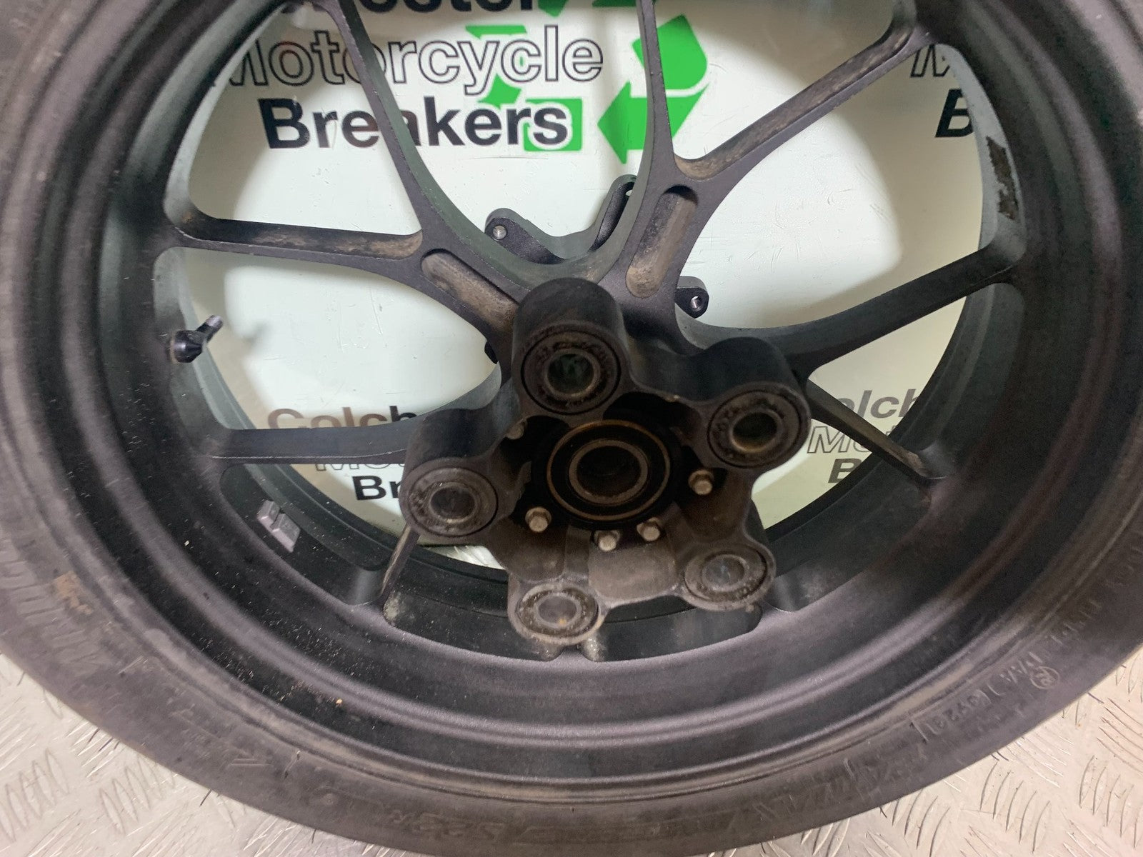 APRILIA RSV4 FACTORY REAR WHEEL  YEAR 2009-2012 (CMB1224)