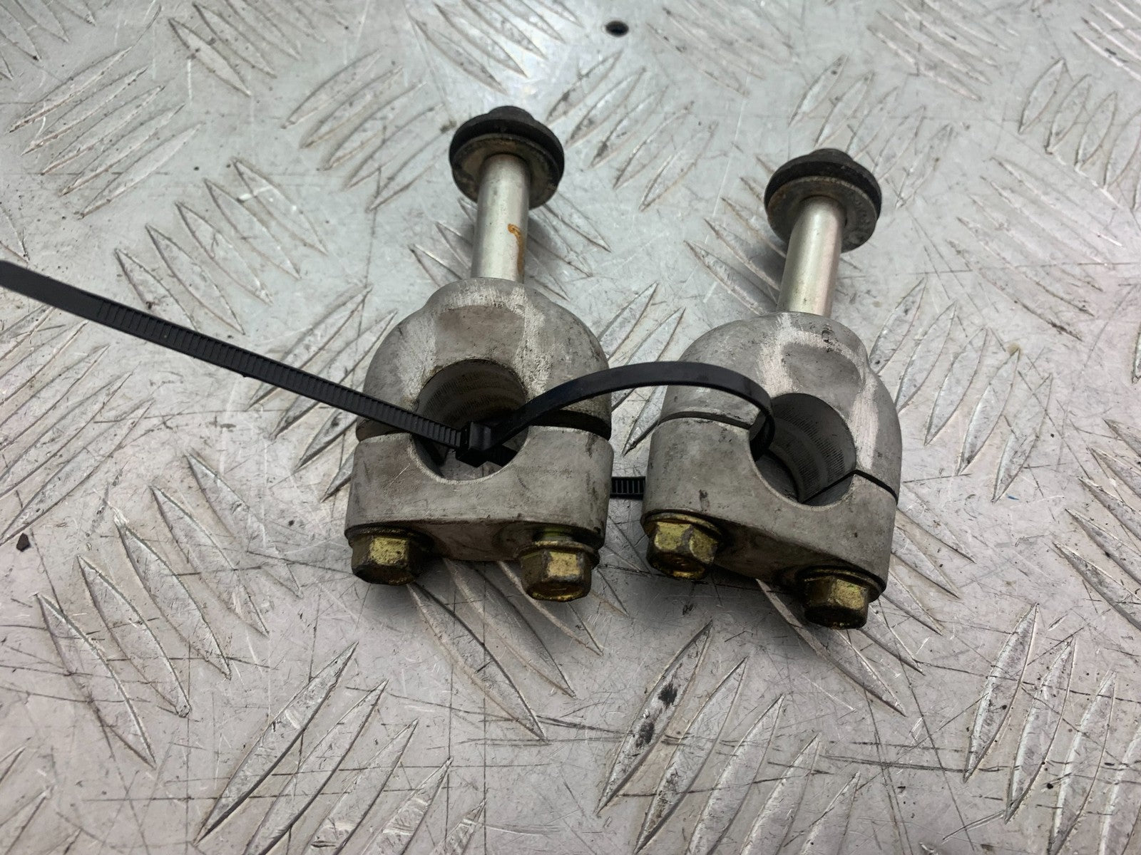 HONDA ST1100 PAN EUROPEAN HANDLEBAR RISERS   YEAR 1993-2001 (CMB1195)