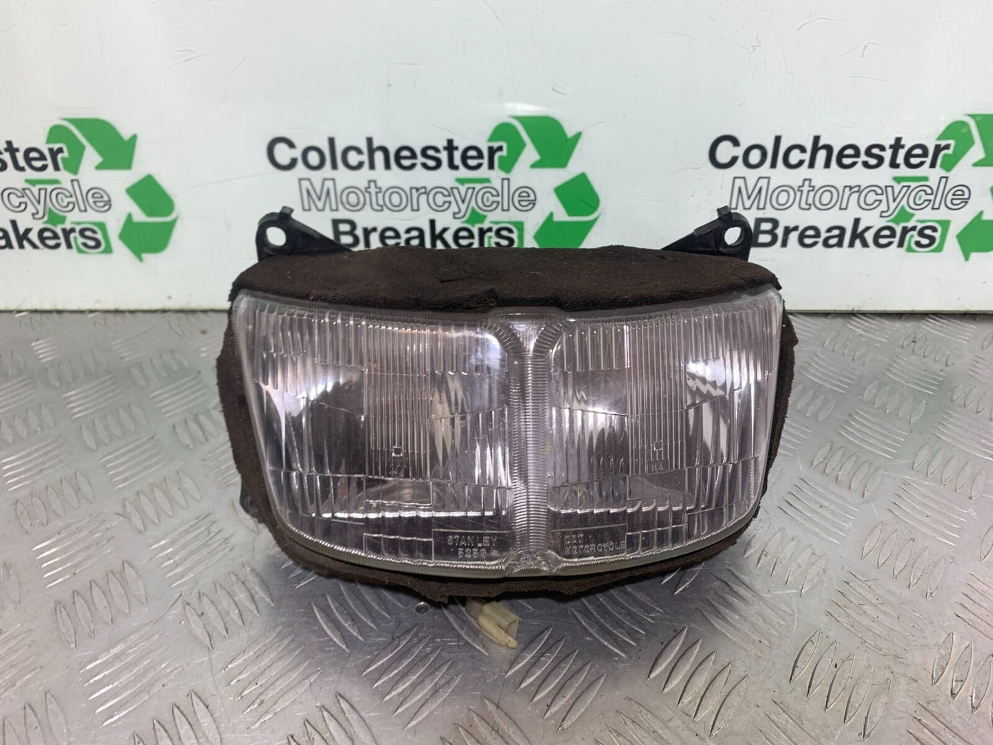 HONDA VFR750 VFR 750 FL-M-N-P HEADLIGHT  YEAR 1990-93 (CMB1093)