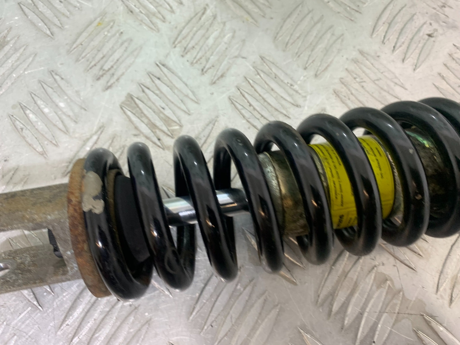 SUZUKI GSF1200  GSF 1200 BANDIT REAR SHOCK   YEAR 1997-2000 (CMB1149)