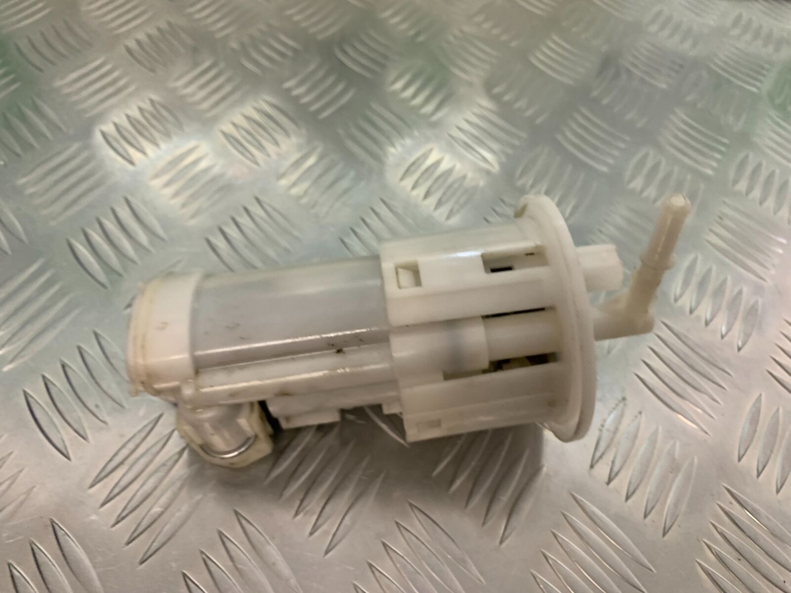 TRIUMPH TIGER 800 XCA PETROL PUMP  YEAR 2015-2017 (STOCK 940)