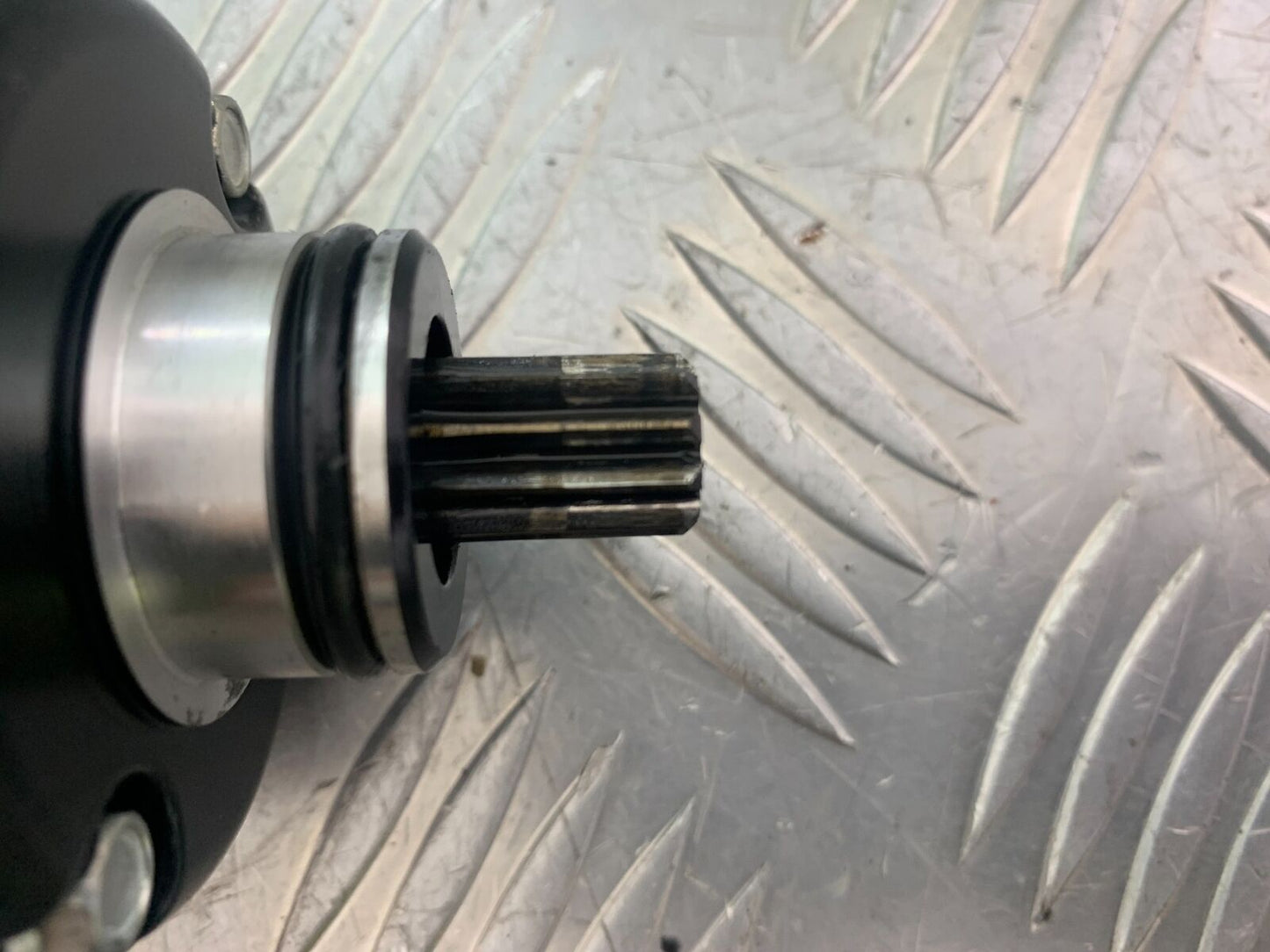 TRIUMPH 955i SPRINT ST STARTER MOTOR    YEAR 1999-2004 (CMB1124)