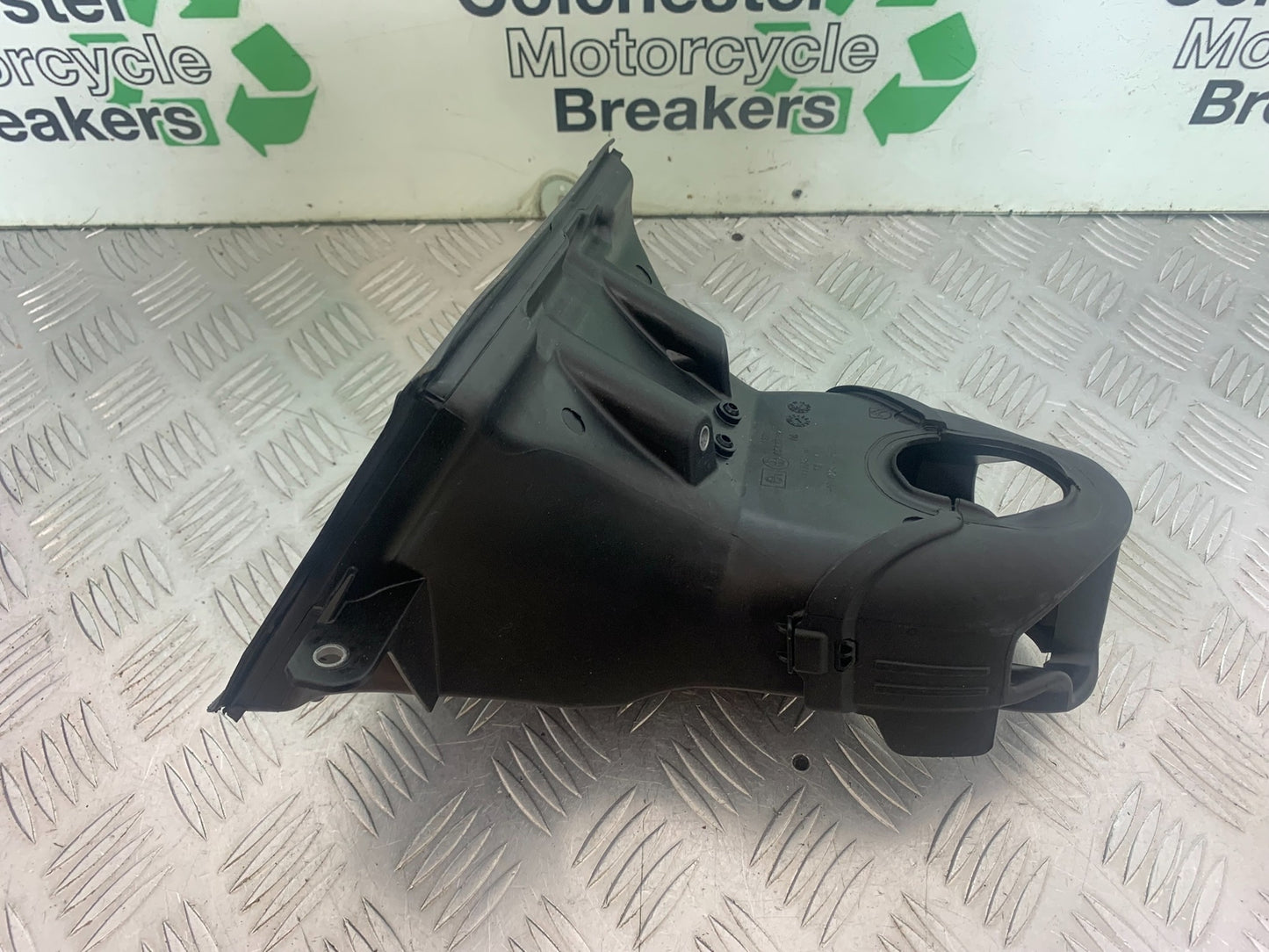 BMW M1000 R AIR TUBE YEAR 2023-2024 (CMB1140)