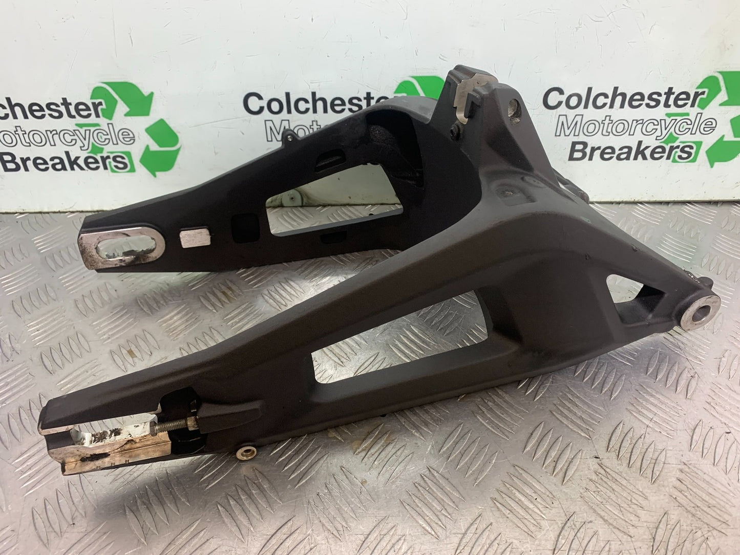 DUCATI 937 MONSTER SWINGARM  YEAR 2021-2024 (CMB1270)