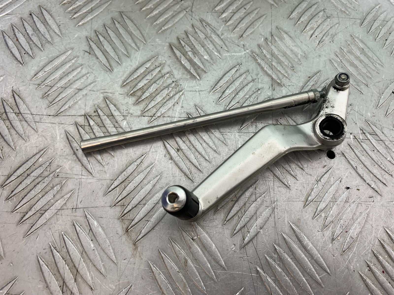 MV AGUSTA 800 F3 GEAR LEVER YEAR 2017-2019 (CMB1227)