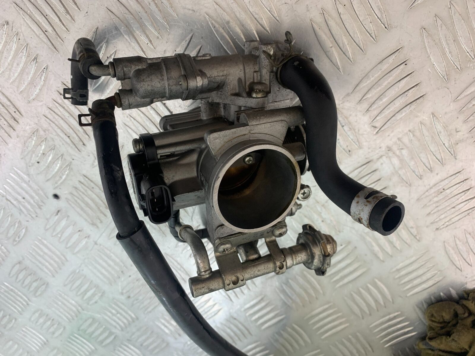 APRILIA 650 PAGASO STRADA THROTTLE BODY  YEAR 2005-2010 (CMB1057)