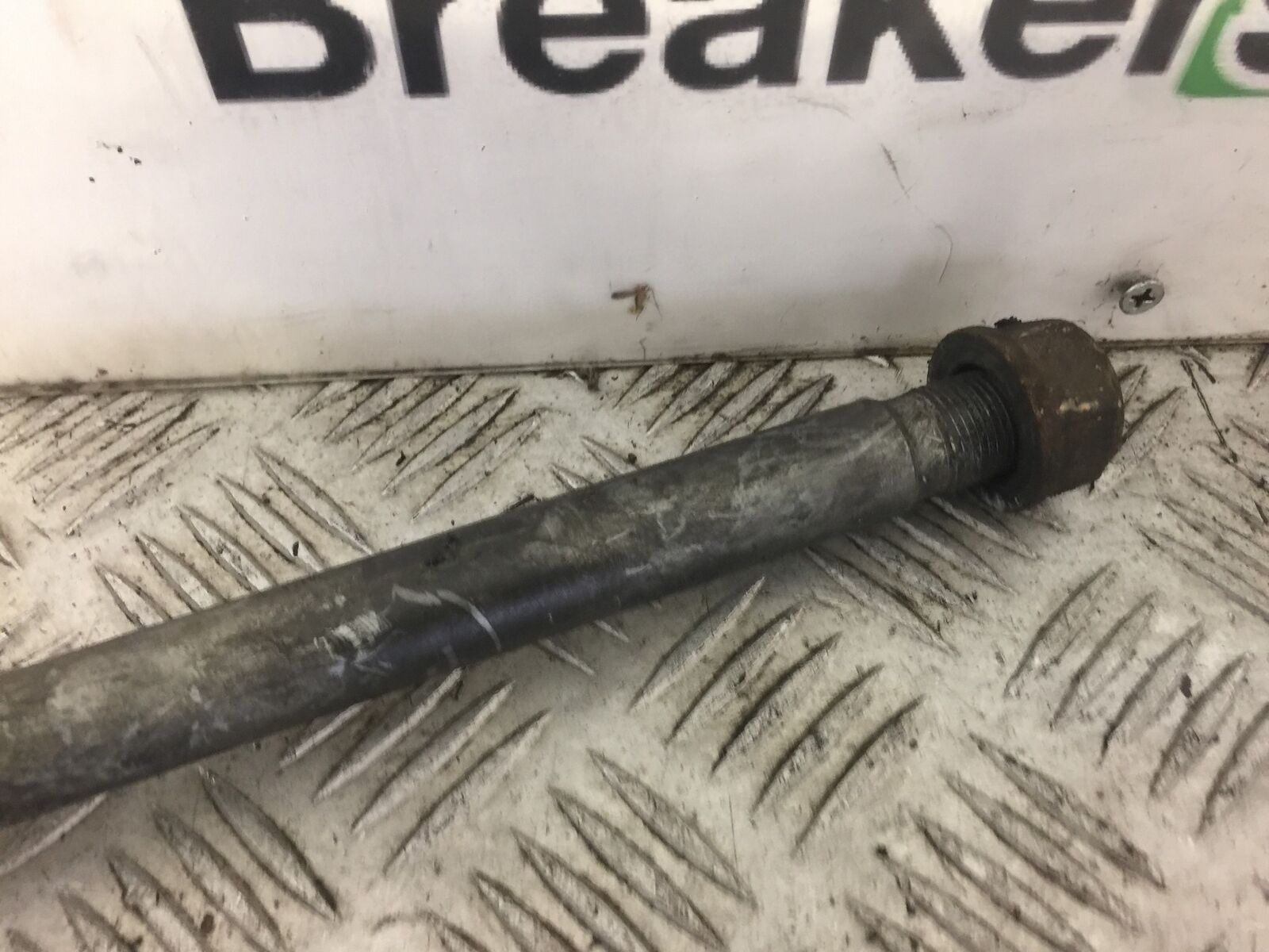 HONDA NT700 NT 700 V DEAUVILLE REAR WHEEL SPINDLE YEAR 2008 (STOCK 322)