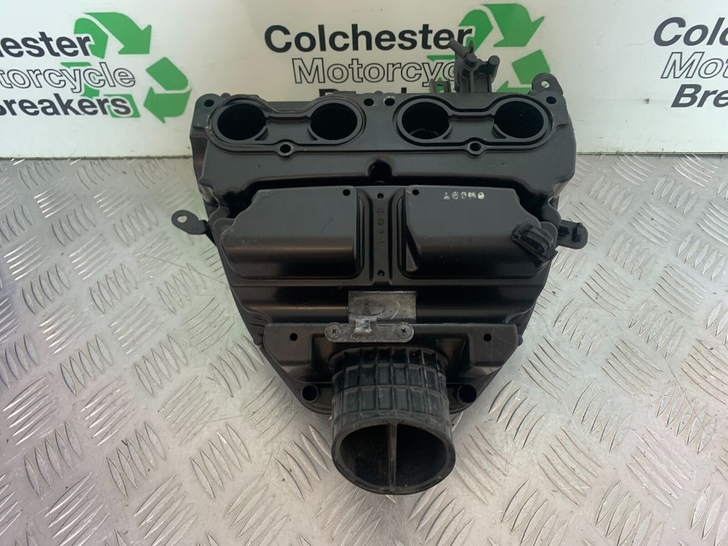 HONDA CBR650 F CBR 650F AIRBOX    YEAR 2014-17  (CMB1130)