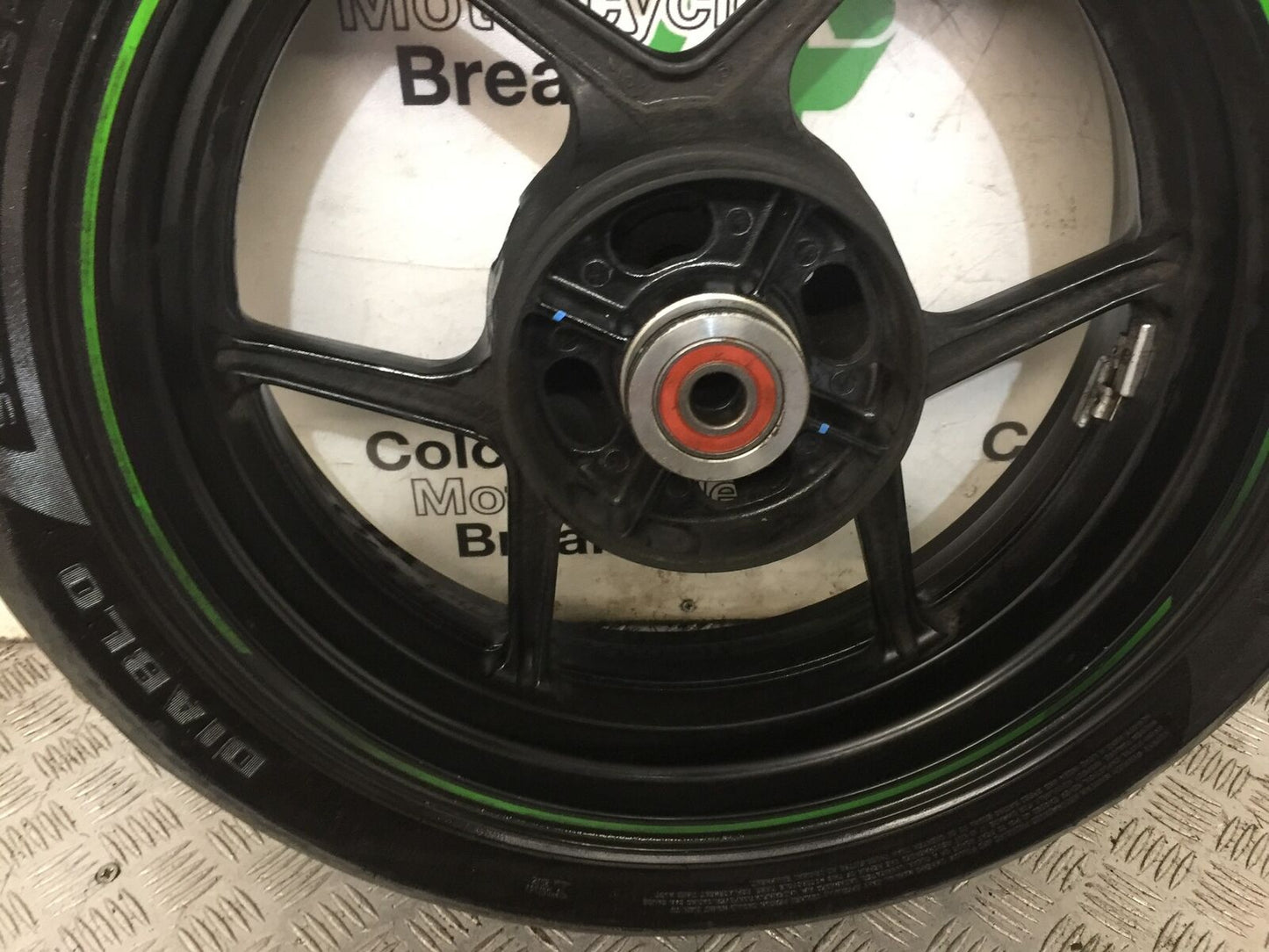 KAWASAKI Z800 Z 800 REAR WHEEL  YEAR 2015  (STOCK 874)