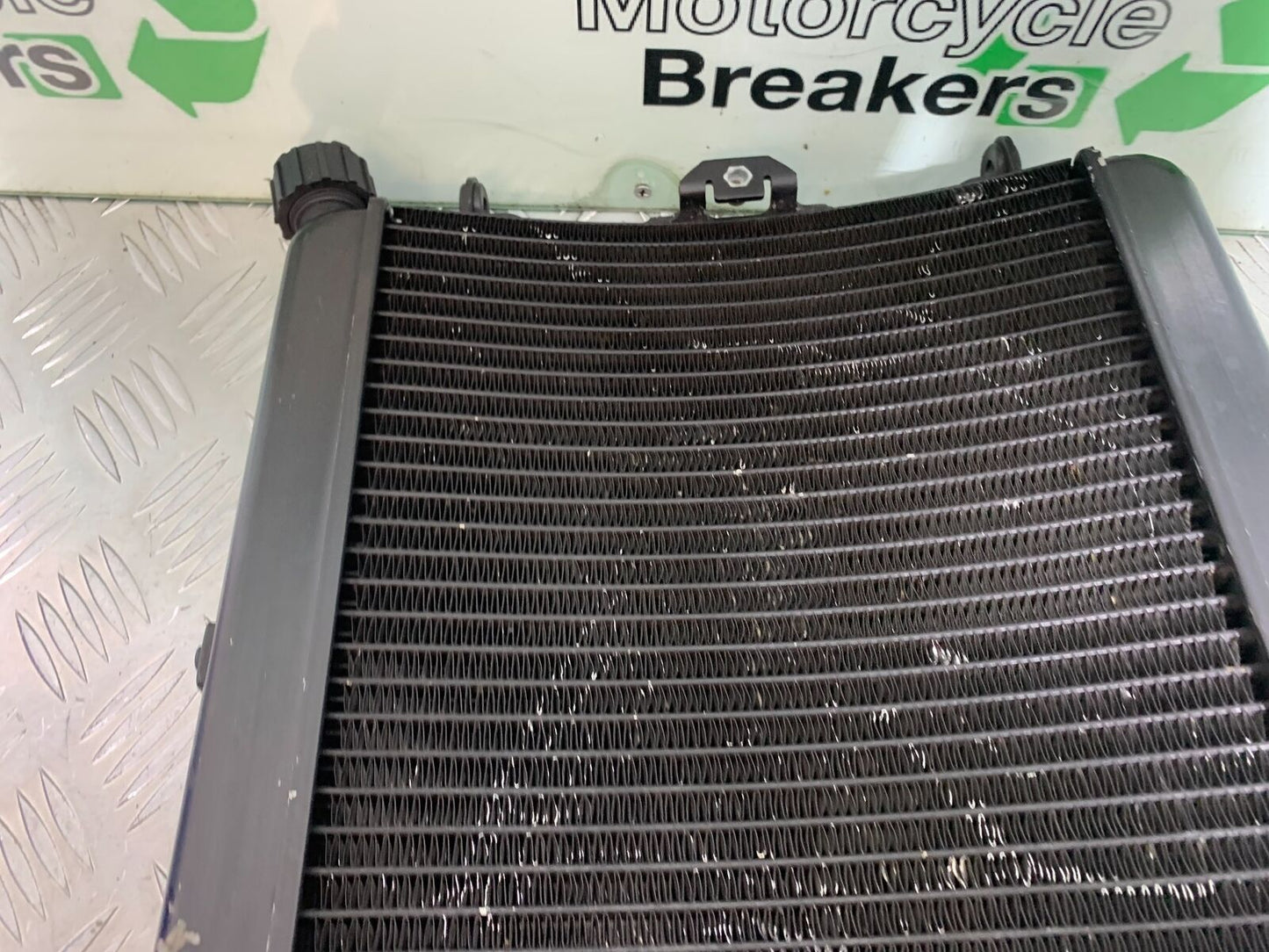 KTM 990 SUPERMOTO T RADIATOR  YEAR 2010-2011 (CMB1032)