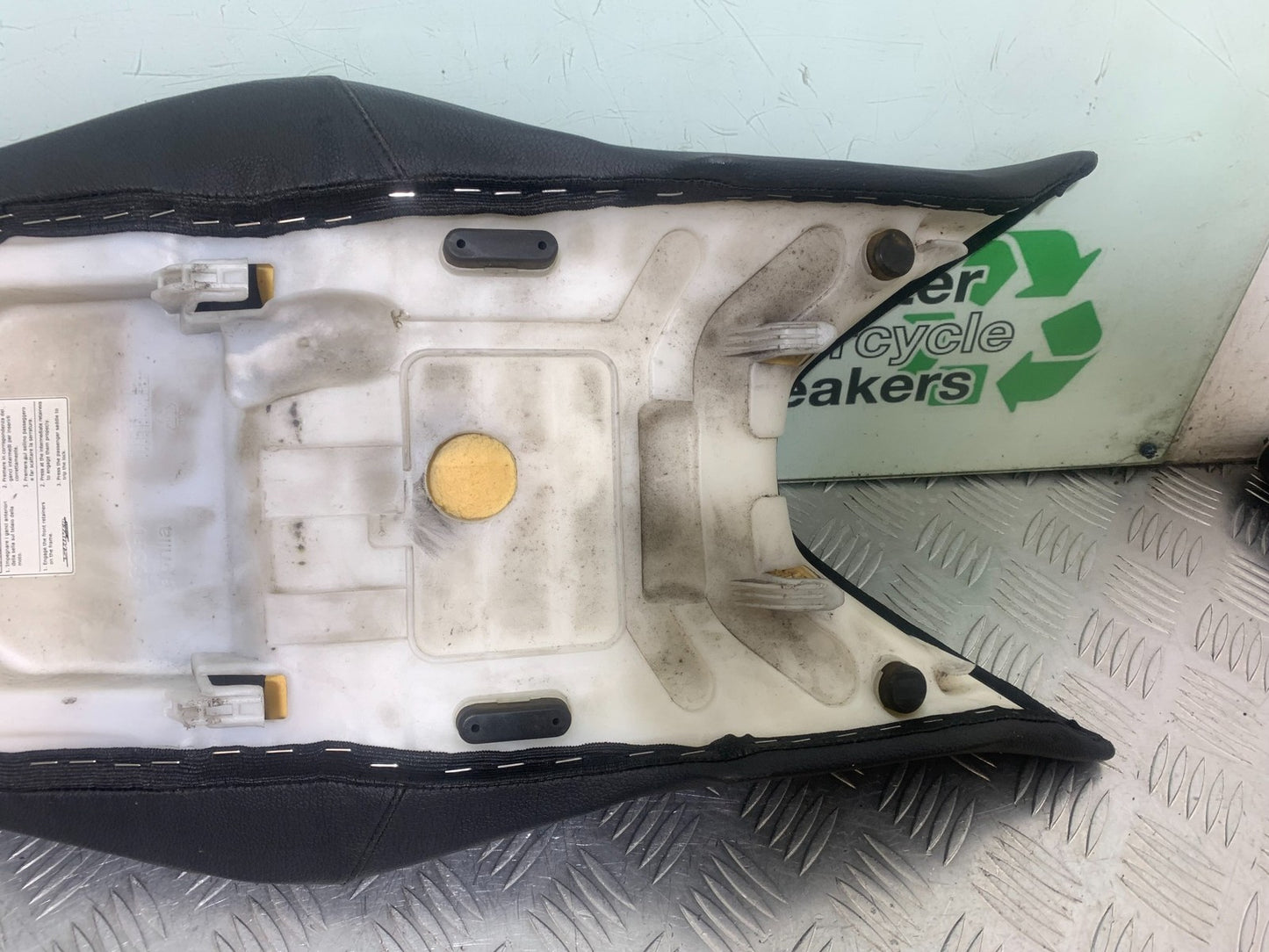 APRILIA SL750 SL 750 SHIVER SEAT  YEAR 2008-2016 (CMB1242)