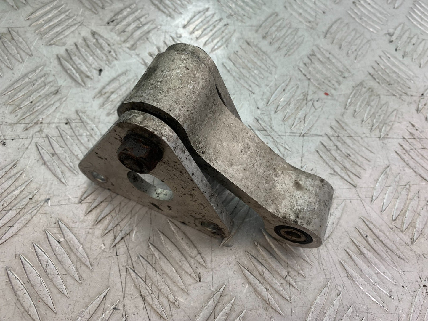 HONDA CBR1100 BLACKBIRD REAR SHOCK LINKAGE  YEAR 1999-2005 (CMB1232)
