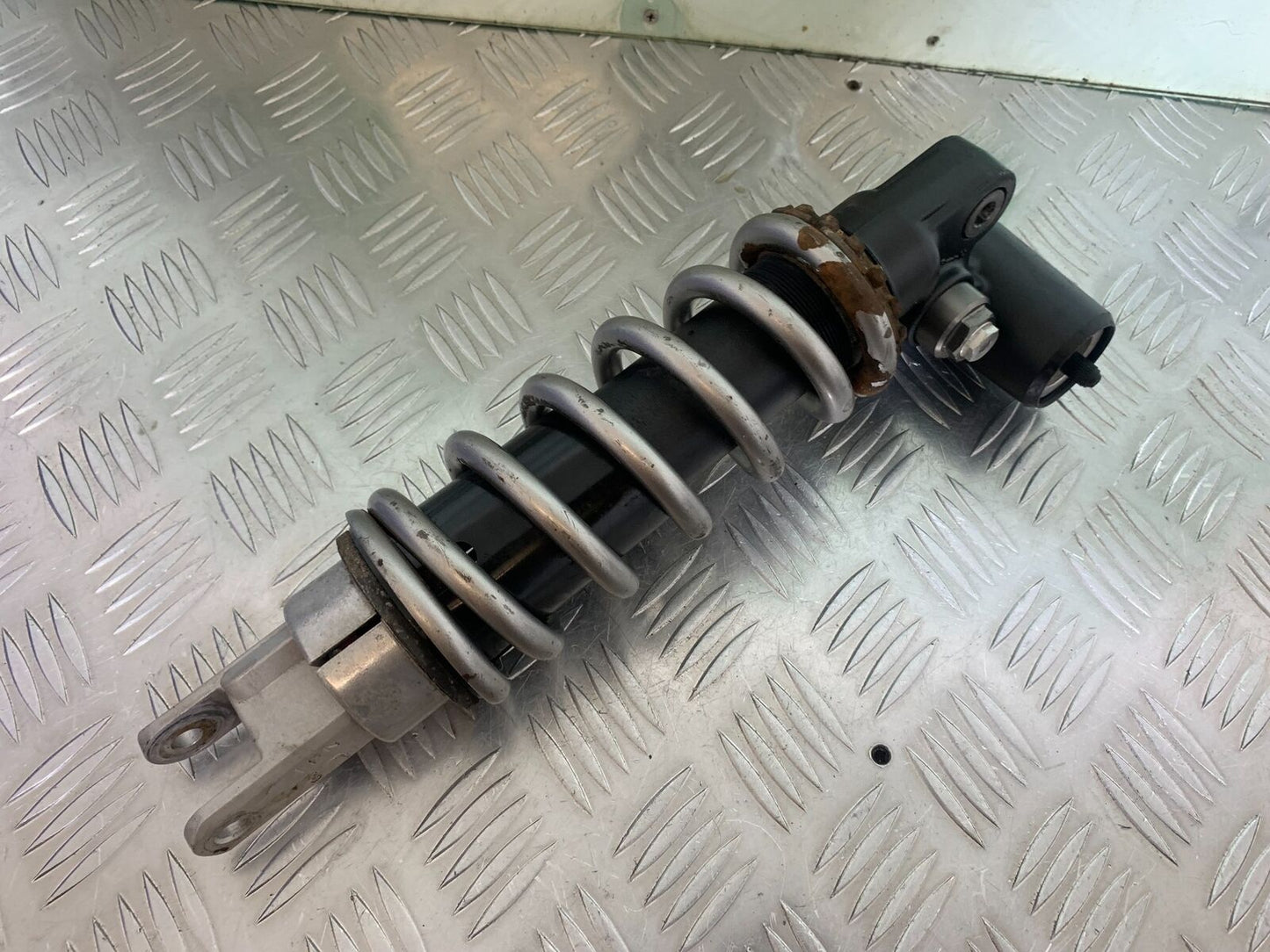 KAWASAKI ZX6R ZX6 R REAR SHOCK YEAR 2007 2008 (CMB1002)
