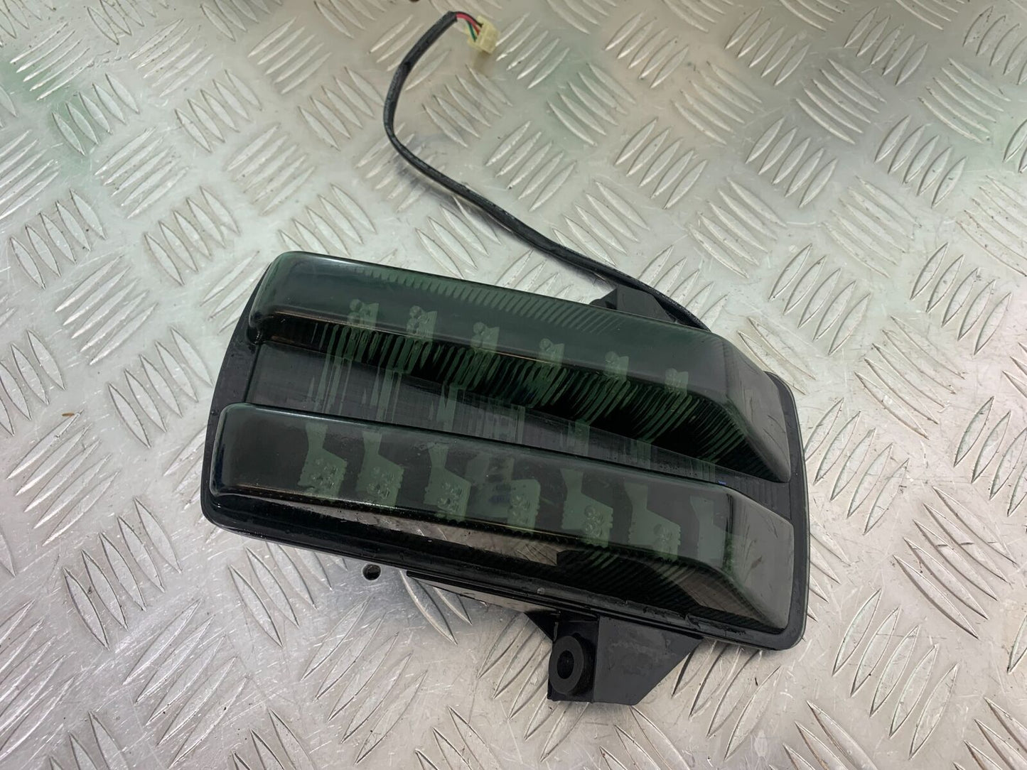 SUZUKI SV1000 SV 1000 K4 REAR LIGHT YEAR 2003-2007 (CMB1042)