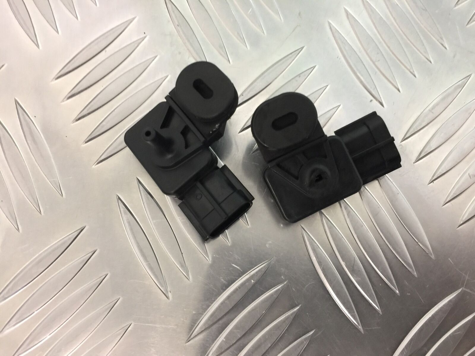 KAWASAKI Z1000 Z 1000 RELAYS   YEAR 2007-2009  (STOCK 927)