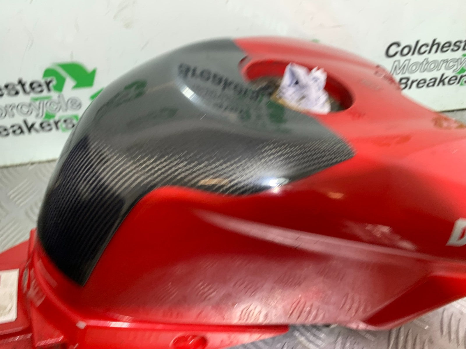 DUCATI 848 PETROL TANK  YEAR 2008-2010 (CMB1323)