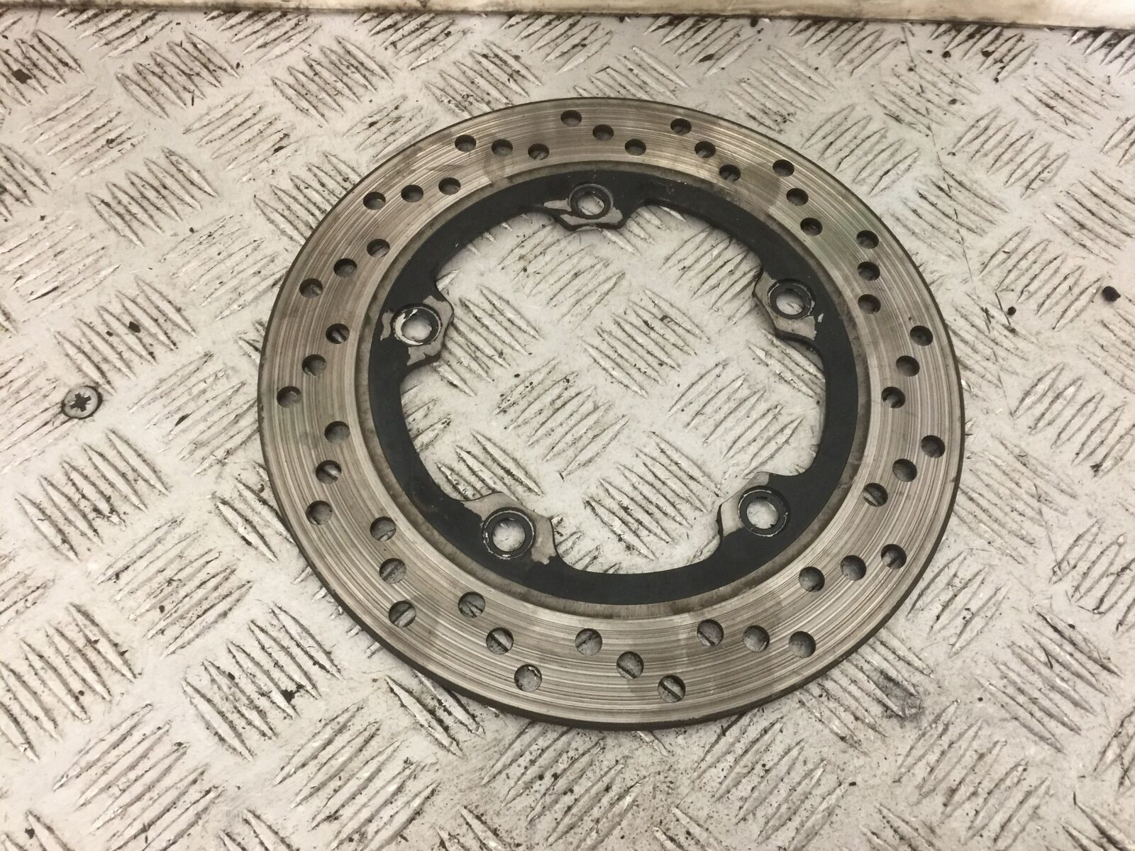 SUZUKI GSR600 GSR 600 REAR DISC  YEAR 2006-2010 (STOCK 807)