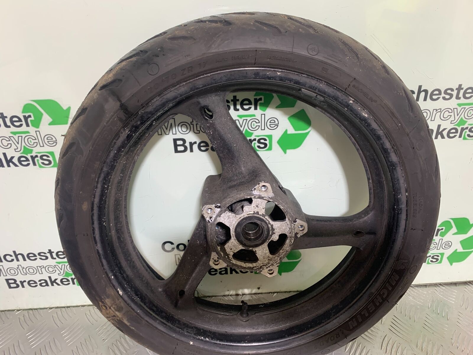 SUZUKI GSF1250 GSF 1250 BANDIT FRONT WHEEL  YEAR 2010-14 (CMB1092)