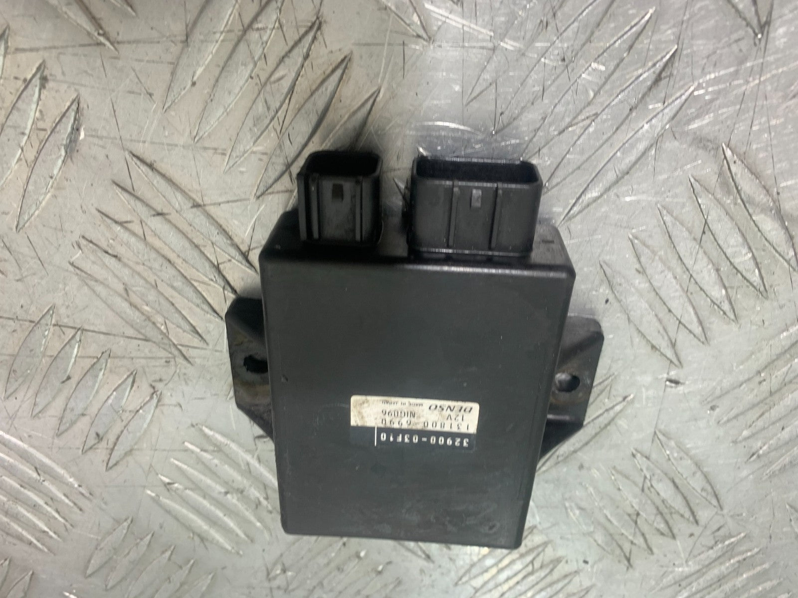 SUZUKI GSX750 INAZUMA CDI UNIT   YEAR 1998-2003 (CMB1308)