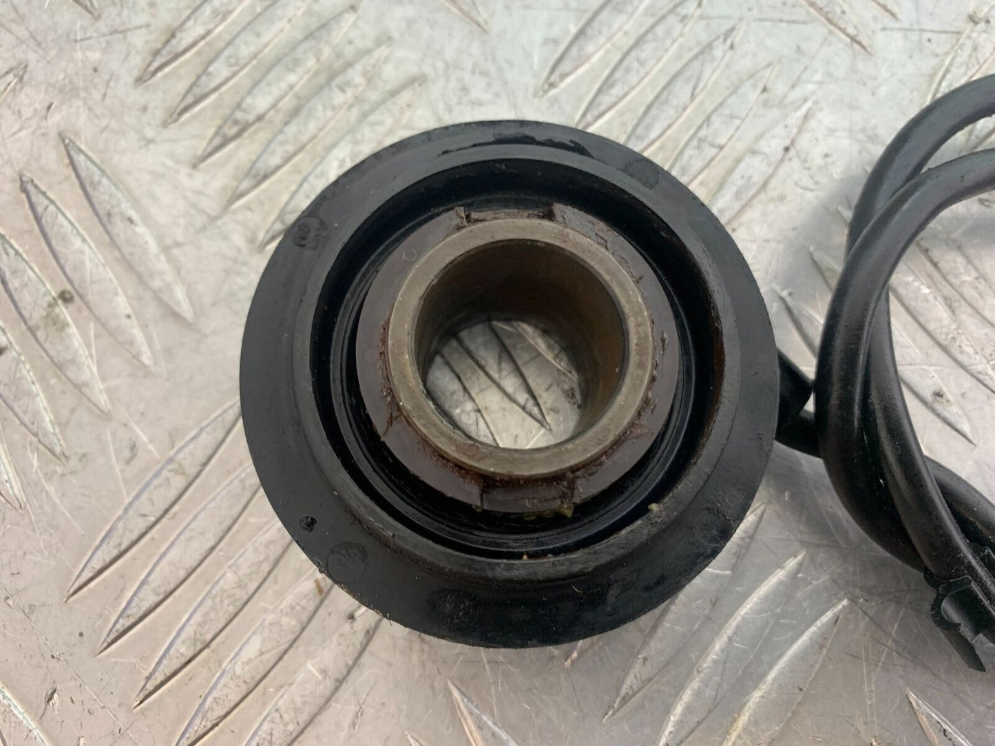 TRIUMPH 955i SPRINT ST SPEEDO DRIVE  YEAR 1999-2004 (CMB1124)