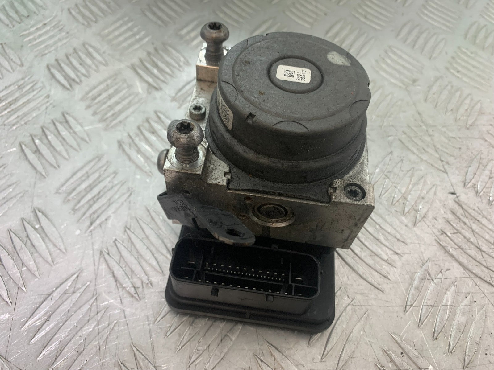 BMW S1000 RR ABS PUMP YEAR 2015-2018 (CMB1246)
