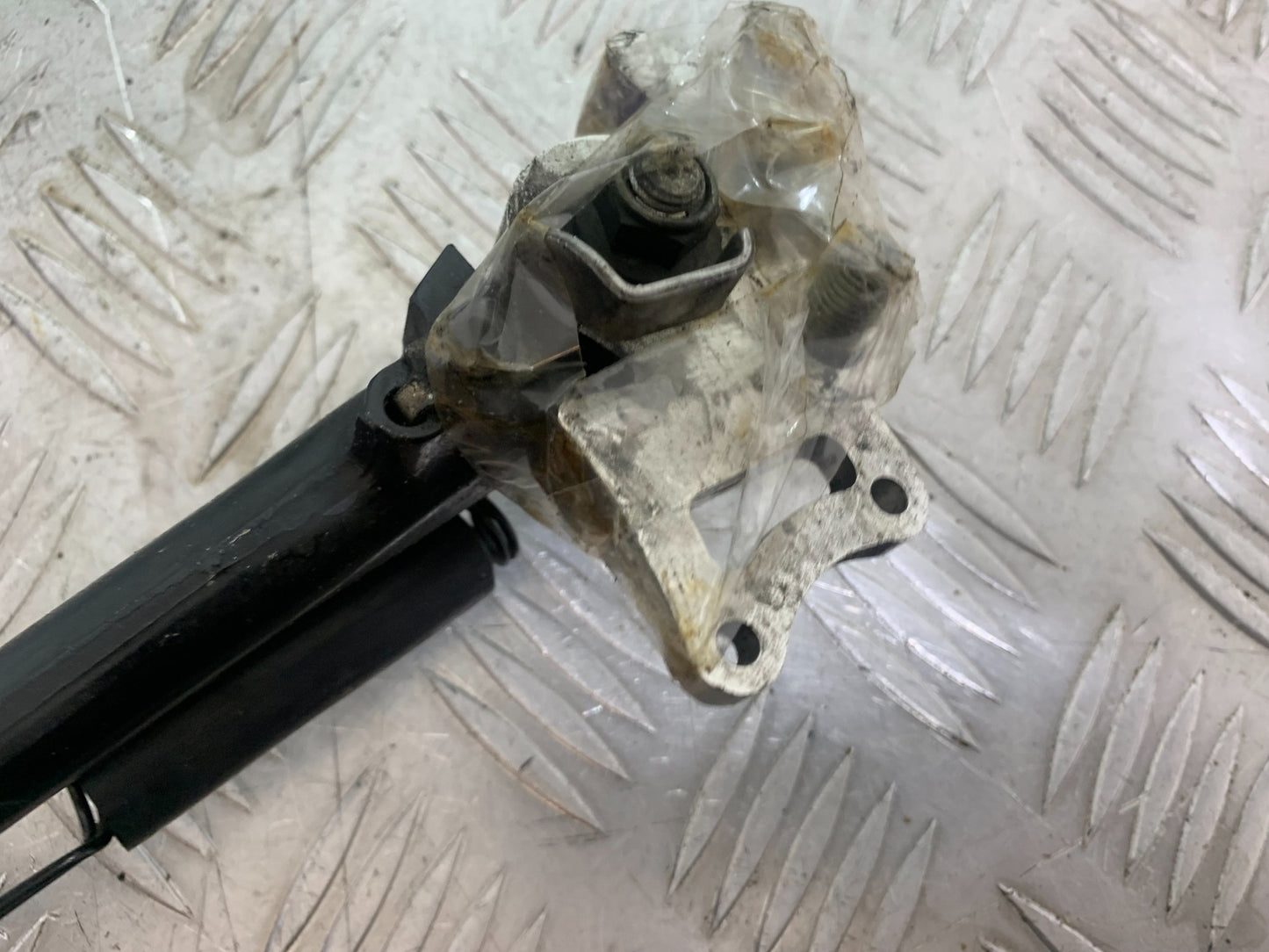 YAMAHA YZF R1 SIDE STAND   YEAR 2004-2006 (CMB1155)