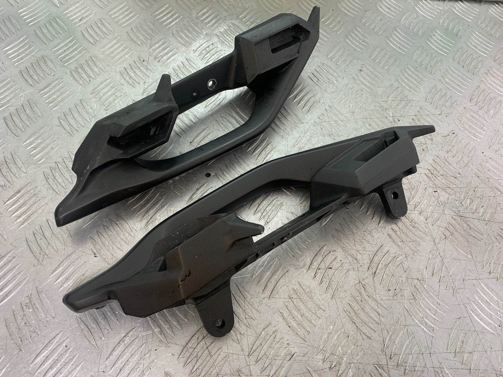 KAWASAKI 650 VERSYS GRAB RAILS YEAR 2015-2018 (CMB1288)