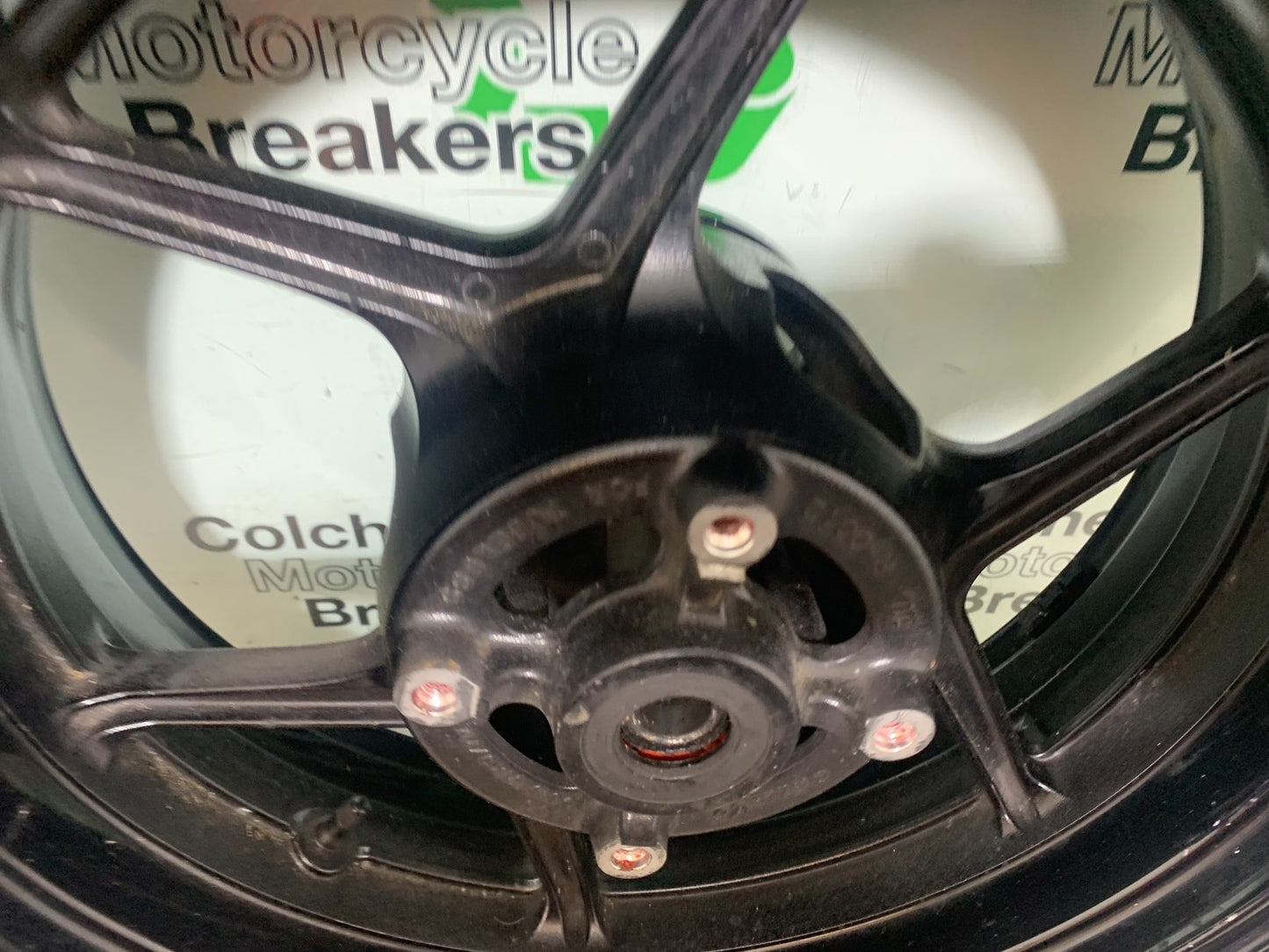 KAWASAKI ZX10R ZX10 R REAR WHEEL   2008-2010 (CMB1206)