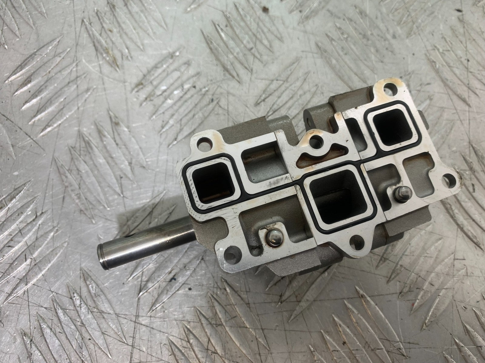 APRILIA TUONO 1000 V4 OIL PUMP YEAR 2013-2014  (CMB1239)