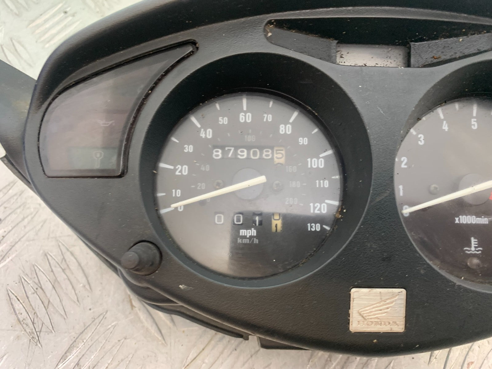 HONDA NT650 V DEAUVILLE CLOCKS  YEAR 1999 (CMB1268)