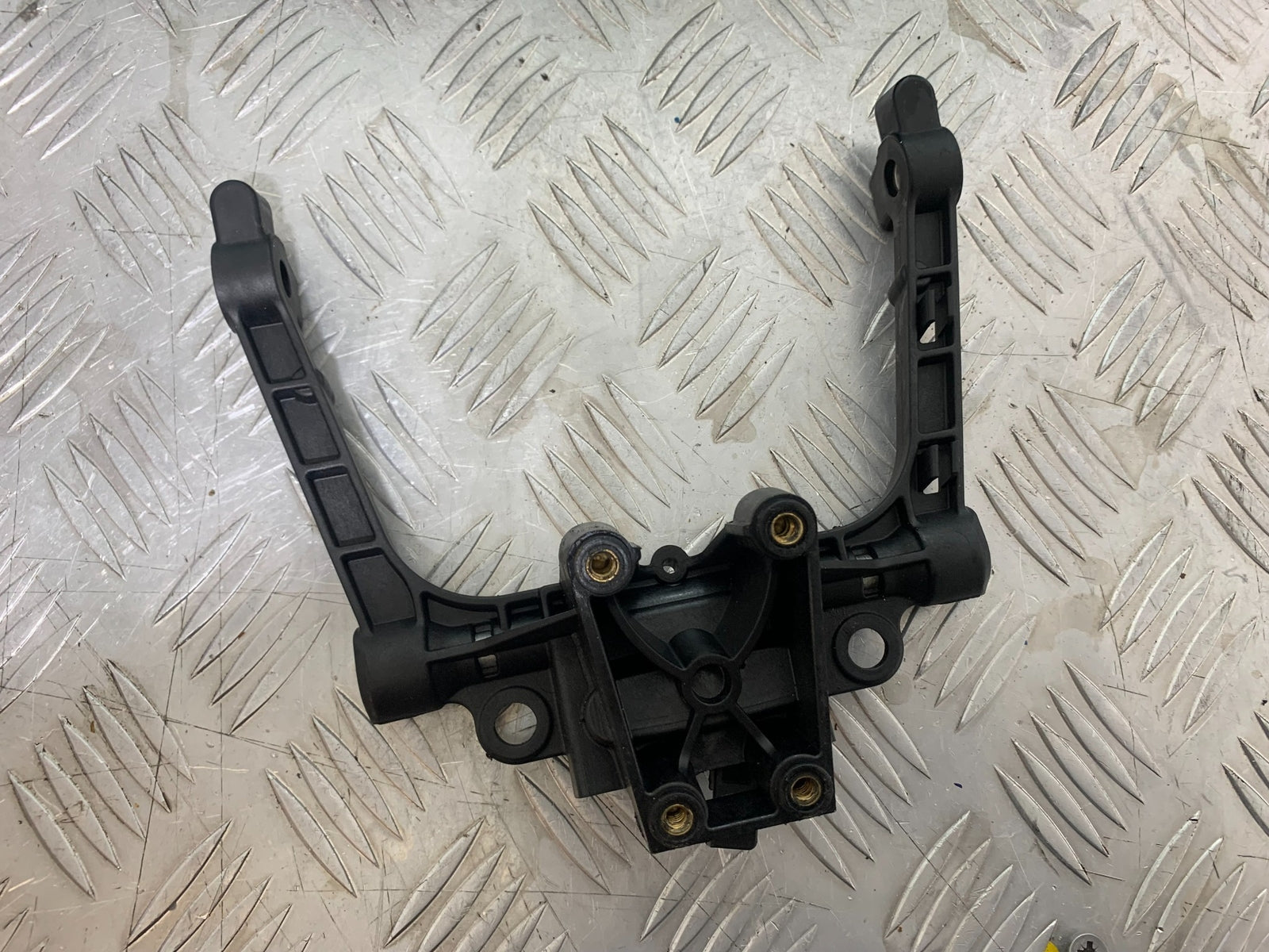 KTM 790 DUKE SEAT CATCH/BRACKET  YEAR 2018-2021  (CMB11150)