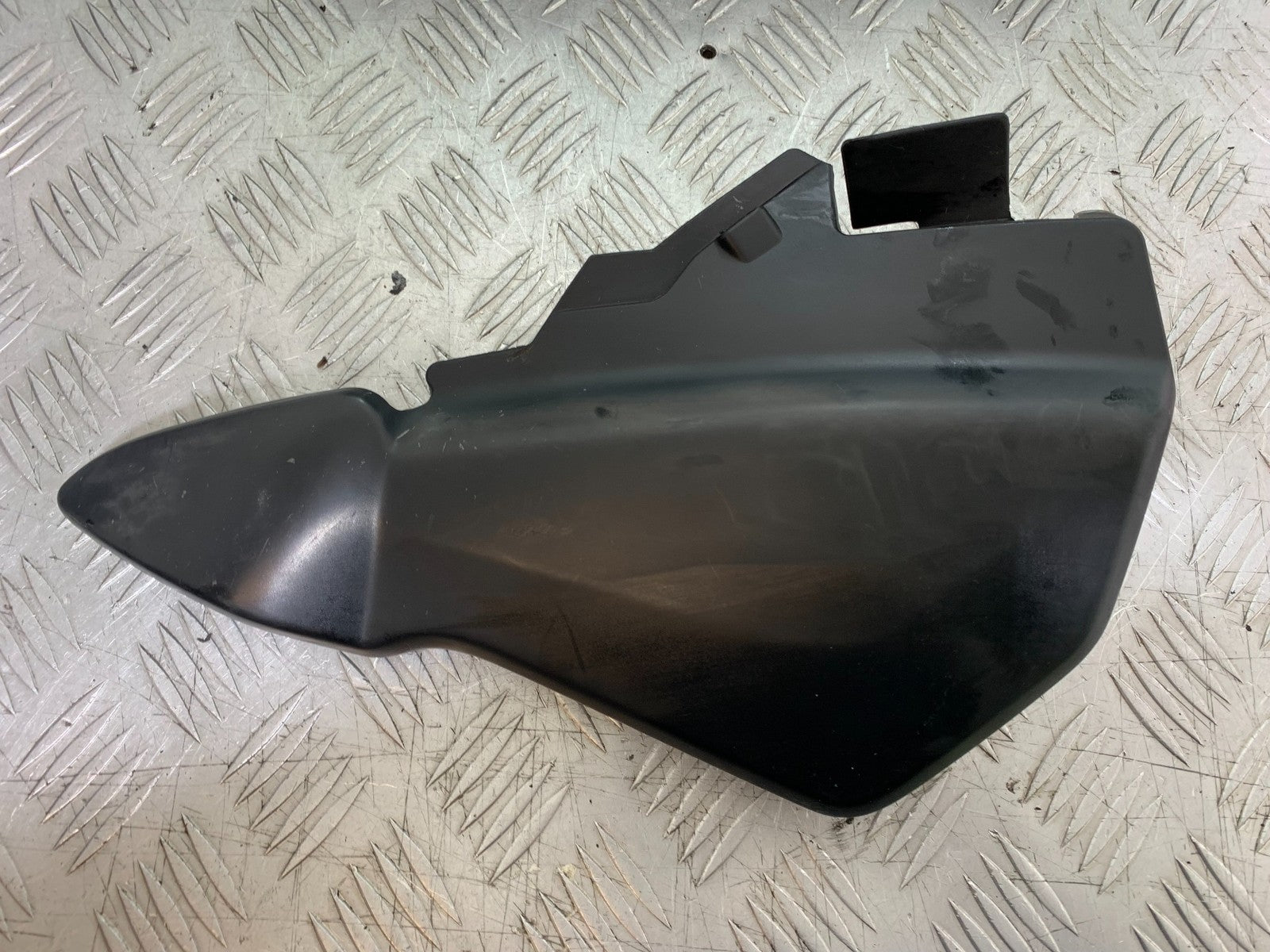 HONDA CBF500 CBF 500 LEFT TANK PANEL  YEAR 2004-2008  (CMB1294)