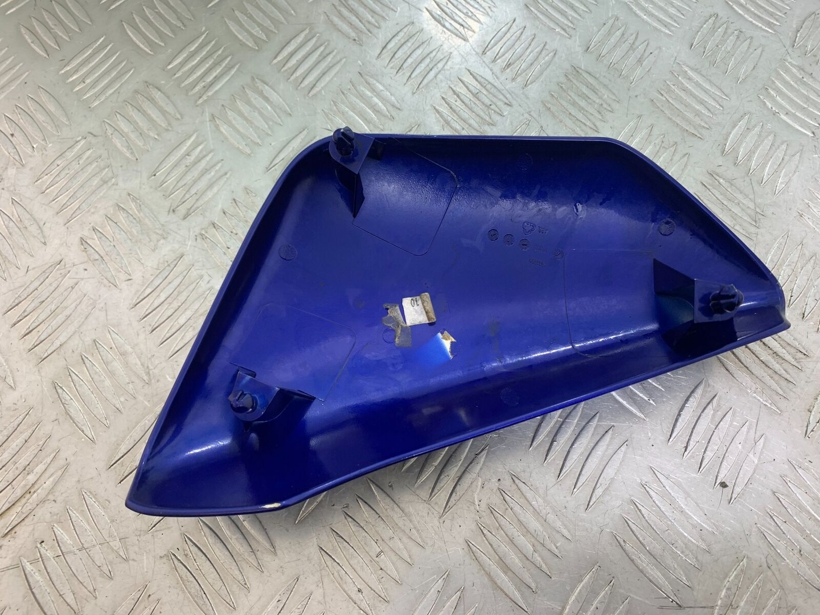TRIUMPH THUNDERBIRD 1600 RIGHT SEAT PANEL   YEAR 2011 (CMB1107)