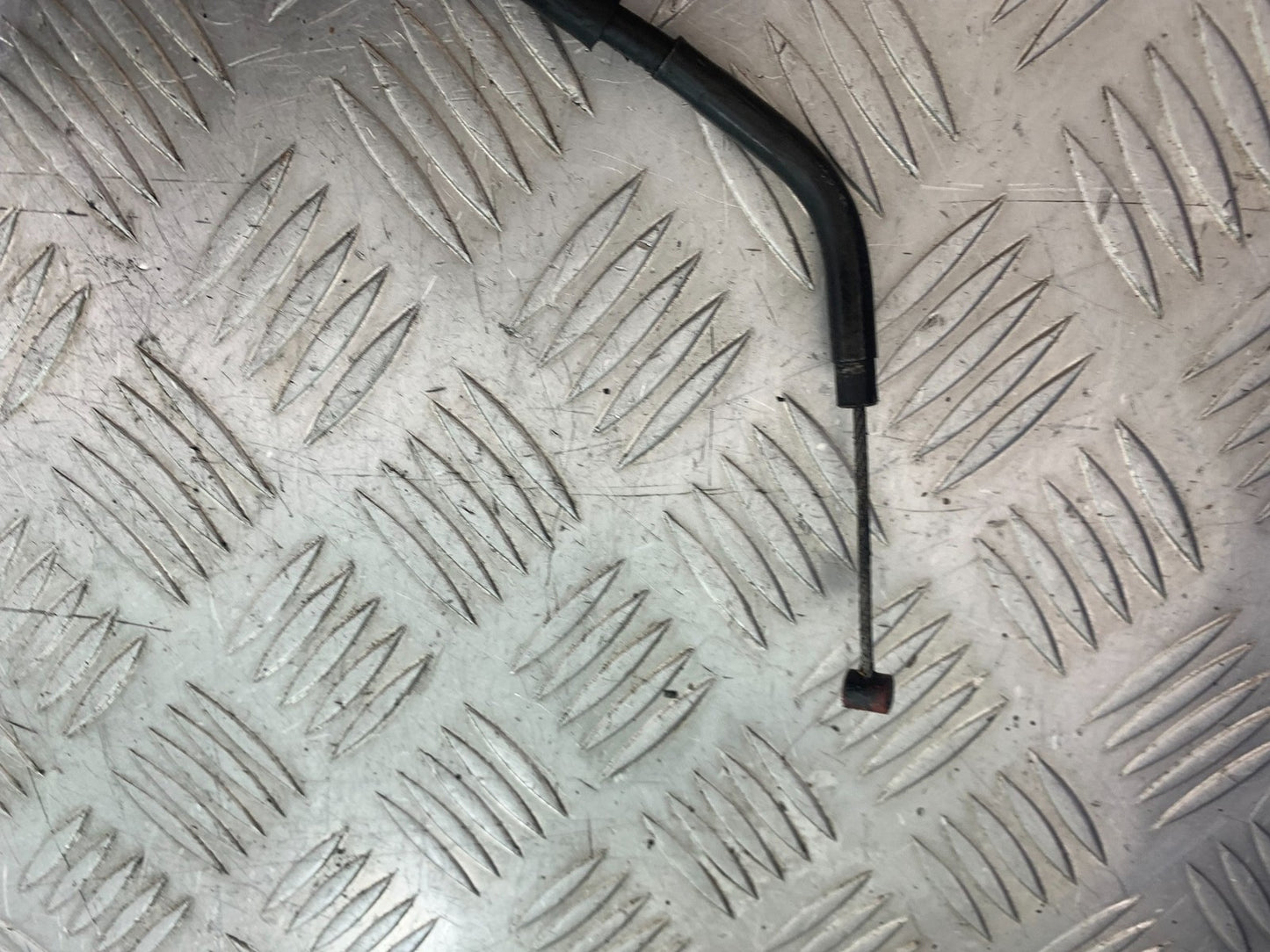 TRIUMPH 955i SPRINT ST CLUTCH CABLE   1999-2004 (CMB1176)