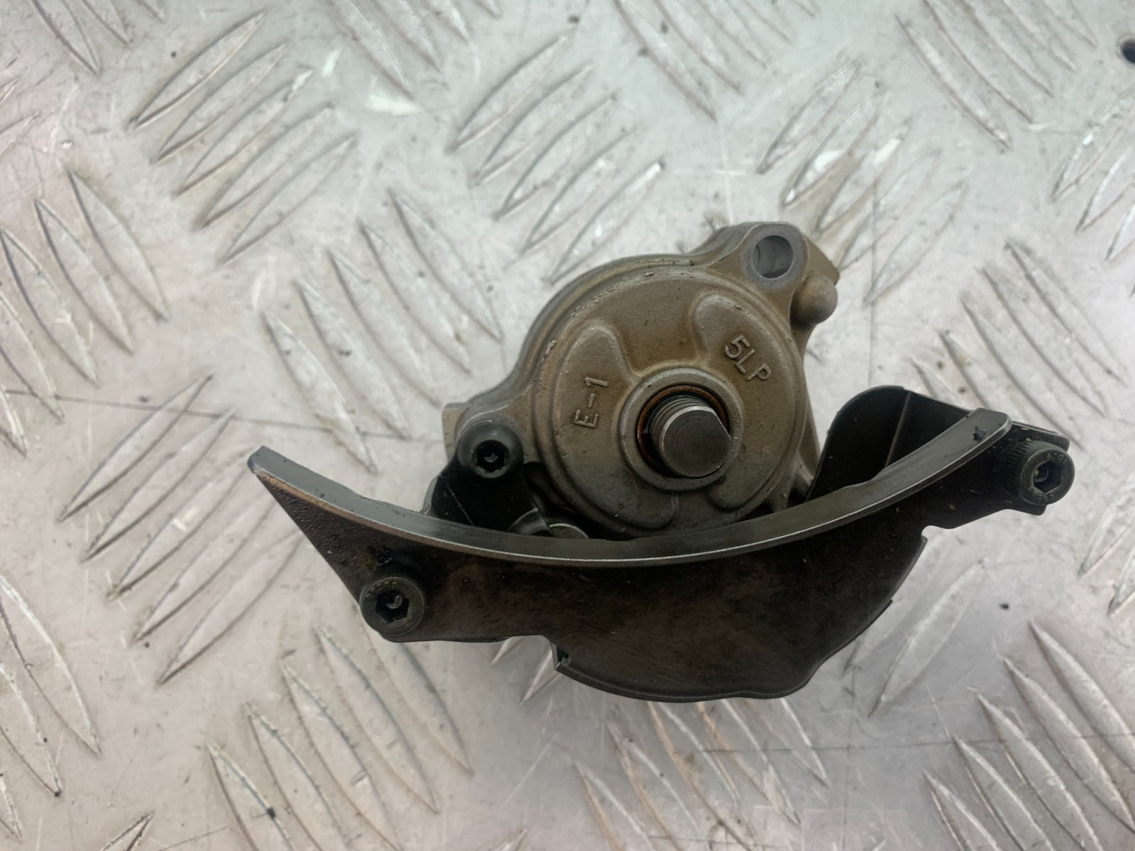APRILIA 650 PAGASO STRADA OIL PUMP  YEAR 2005-2010 (CMB1057)