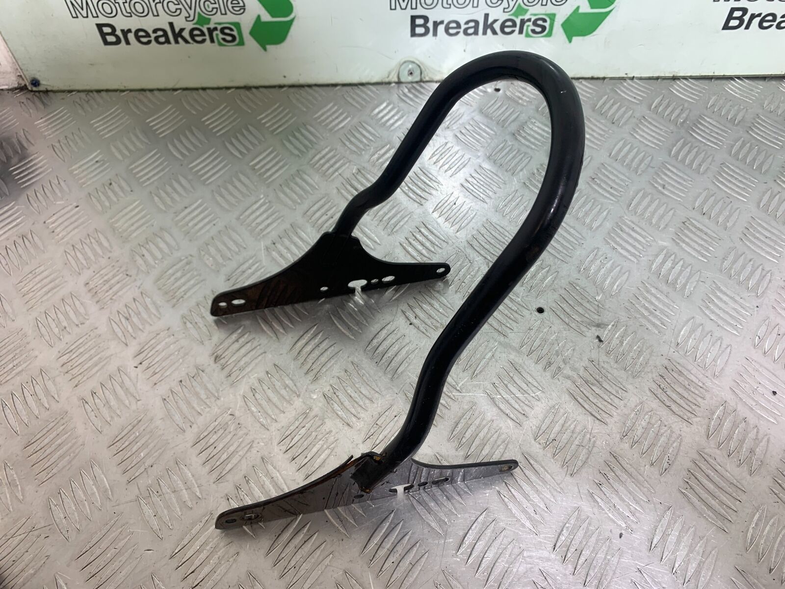 HARLEY DAVIDSON XL883 N IROD GRAB RAIL  YEAR 2020  (CMB1116)