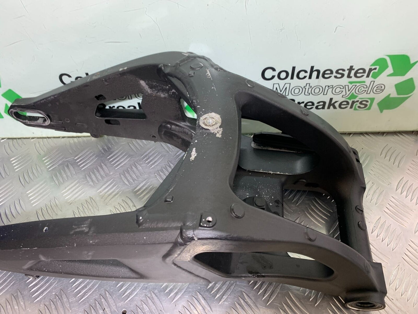 KAWASAKI ZX10R ZX 10R SWINGARM YEAR 2016-2020 (CMB1015)