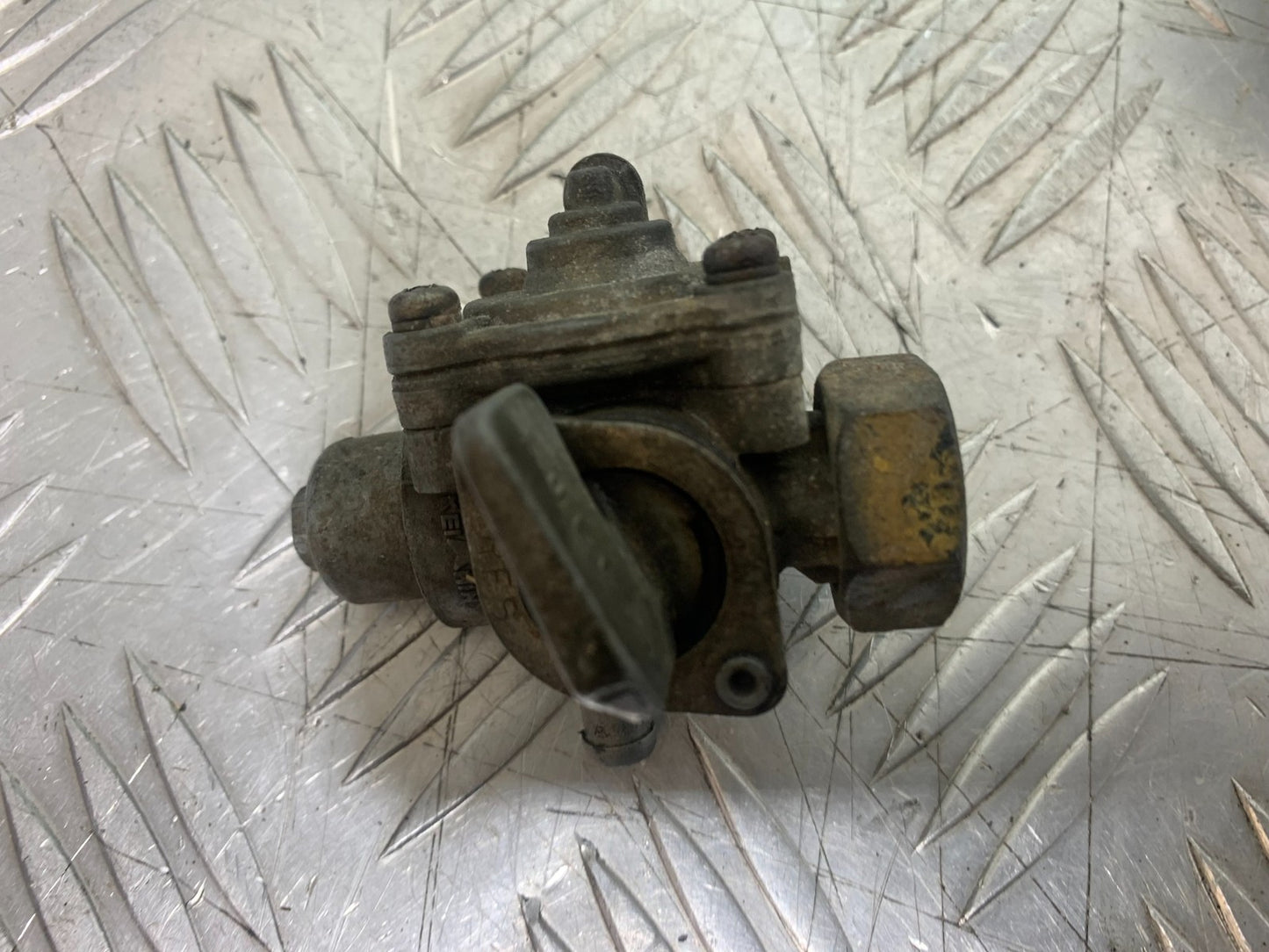 HONDA GL500 GL 500 SILVERWING PETROL TAP   YEAR 1981-82 (CMB1168)
