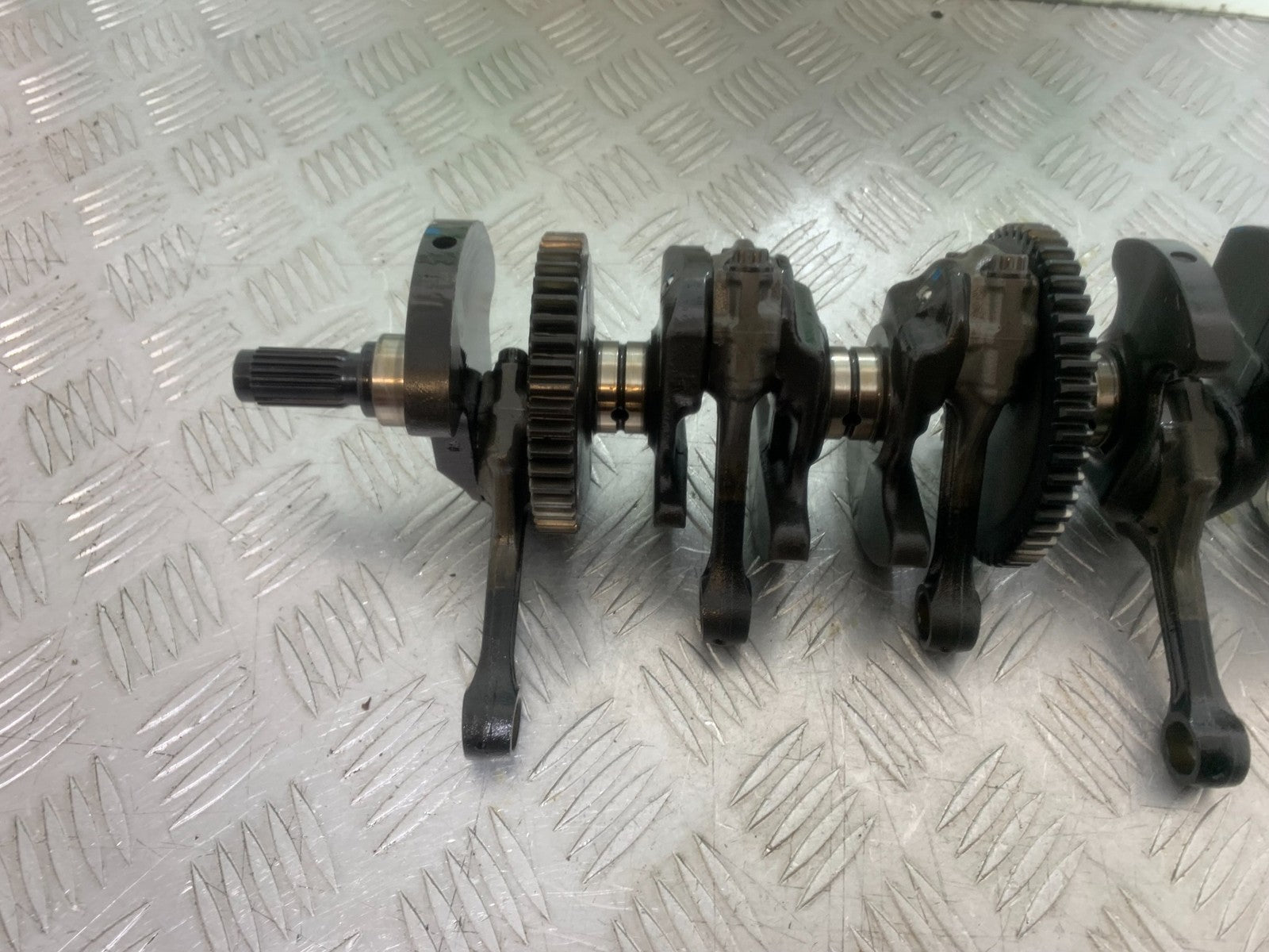 HONDA CBR1000 rr FIREBLADE CRANKSHAFT AND RODS    2008-2011 (CMB1253)