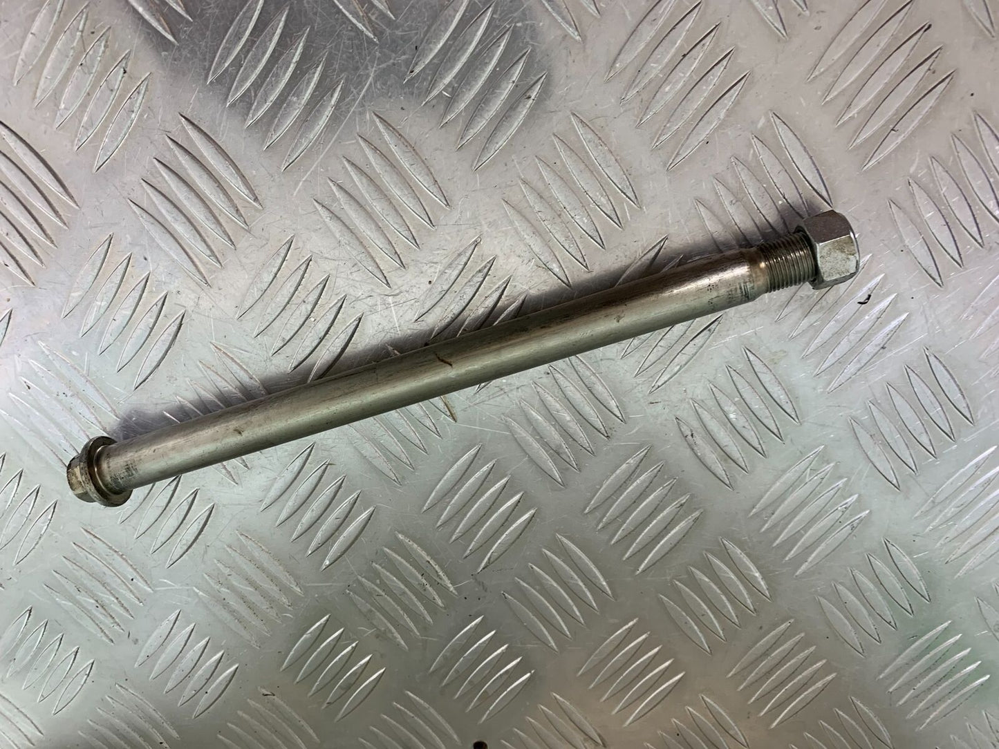 SUZUKI GSX1250 GSX 1250 SWINGARM SPINDLE  YEAR 2013-2016  (CMB1013)