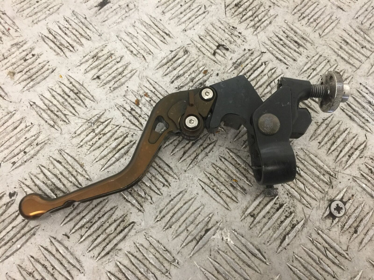 YAMAHA YZF R1 4XV CLUTCH LEVER AND BRACKET YEAR 1998-99 (STOCK 771)