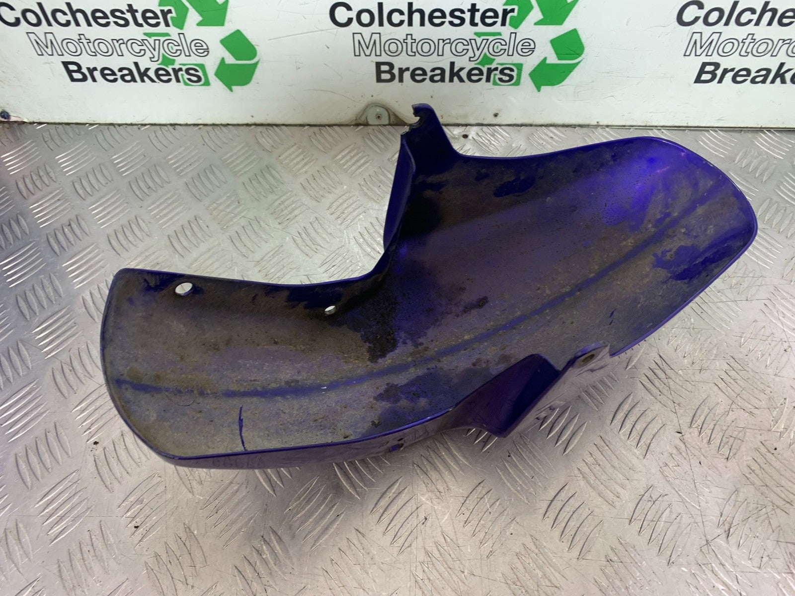 TRIUMPH TROPHY 900 FRONT MUDGUARD  YEAR 1991-95 (CMB1251)