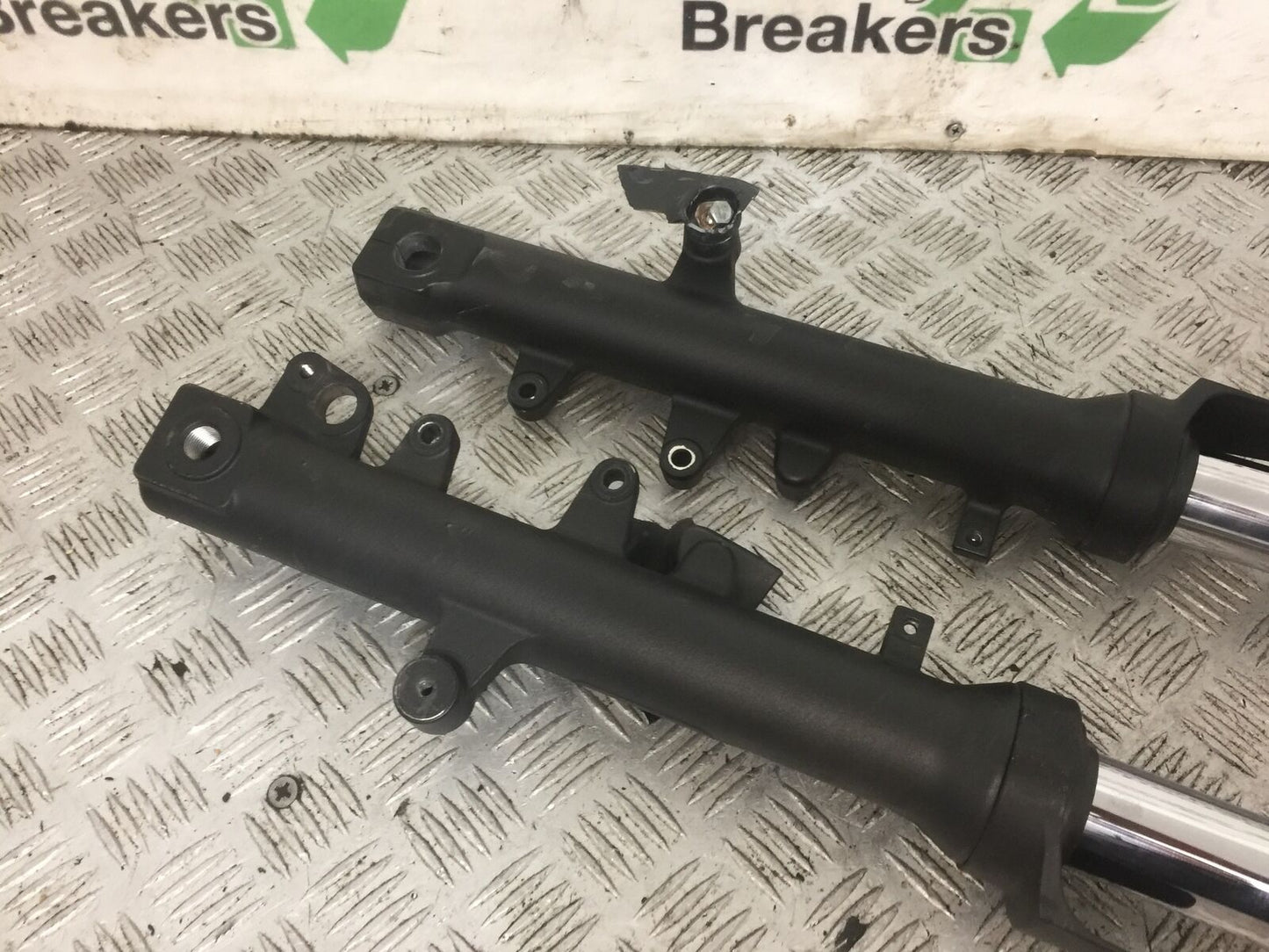 SUZUKI 650 BURGMAN FORKS (BENT)  YEAR 2014-2018 (STOCK 769)