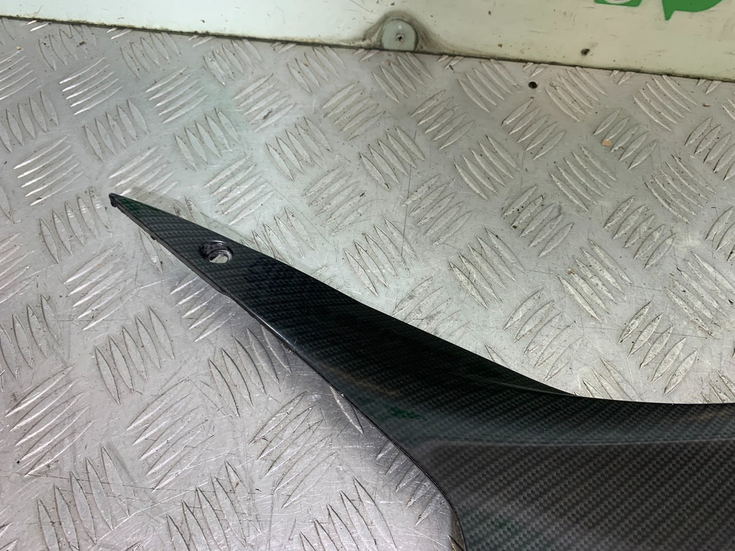 APRILIA TUONO 1000 V4R LEFT SEAT PANEL YEAR 2011-13  (CMB1316)