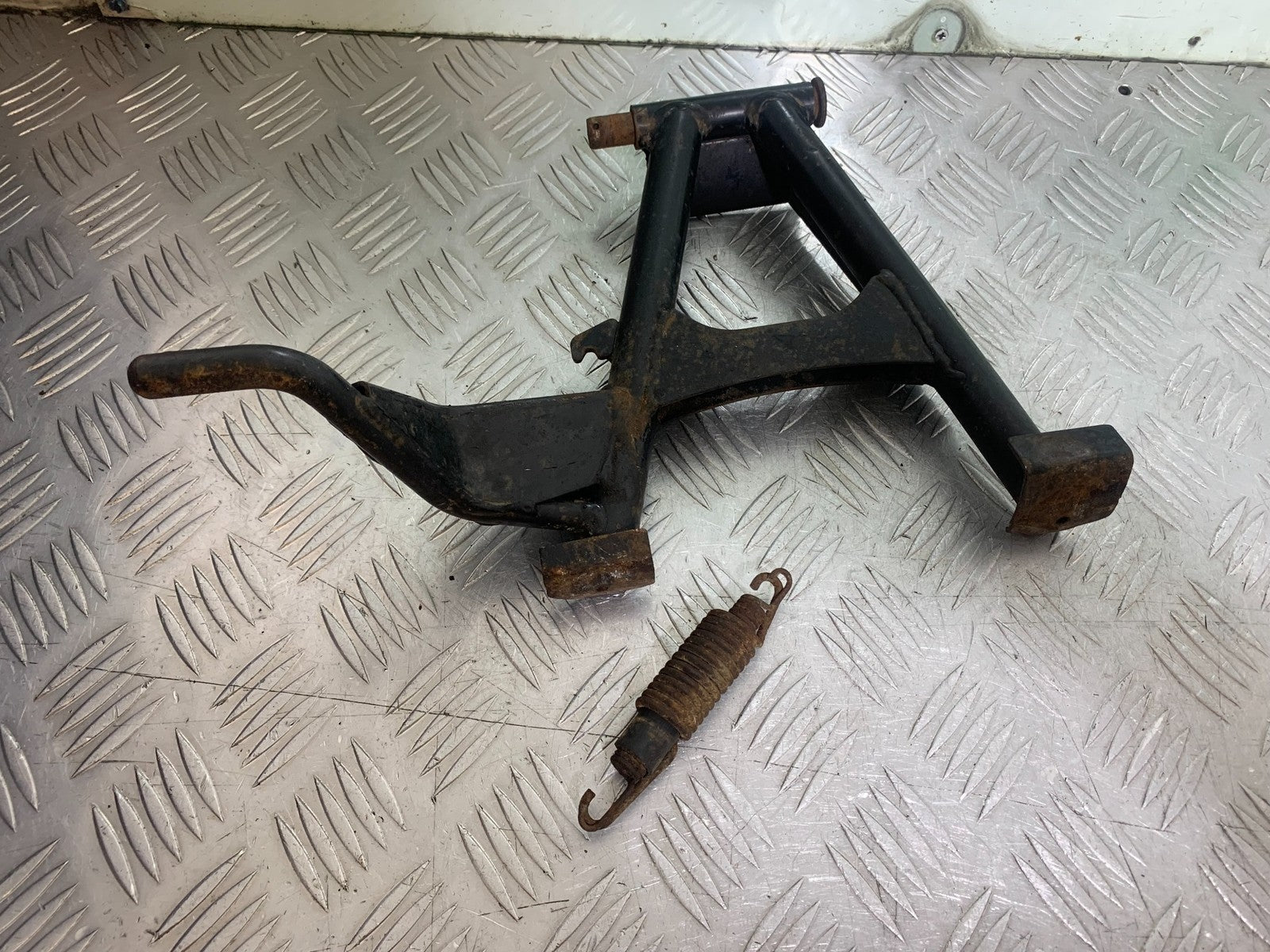 YAMAHA YS125 YS 125 CENTER STAND   YEAR 2017-2021 (CMB1321)