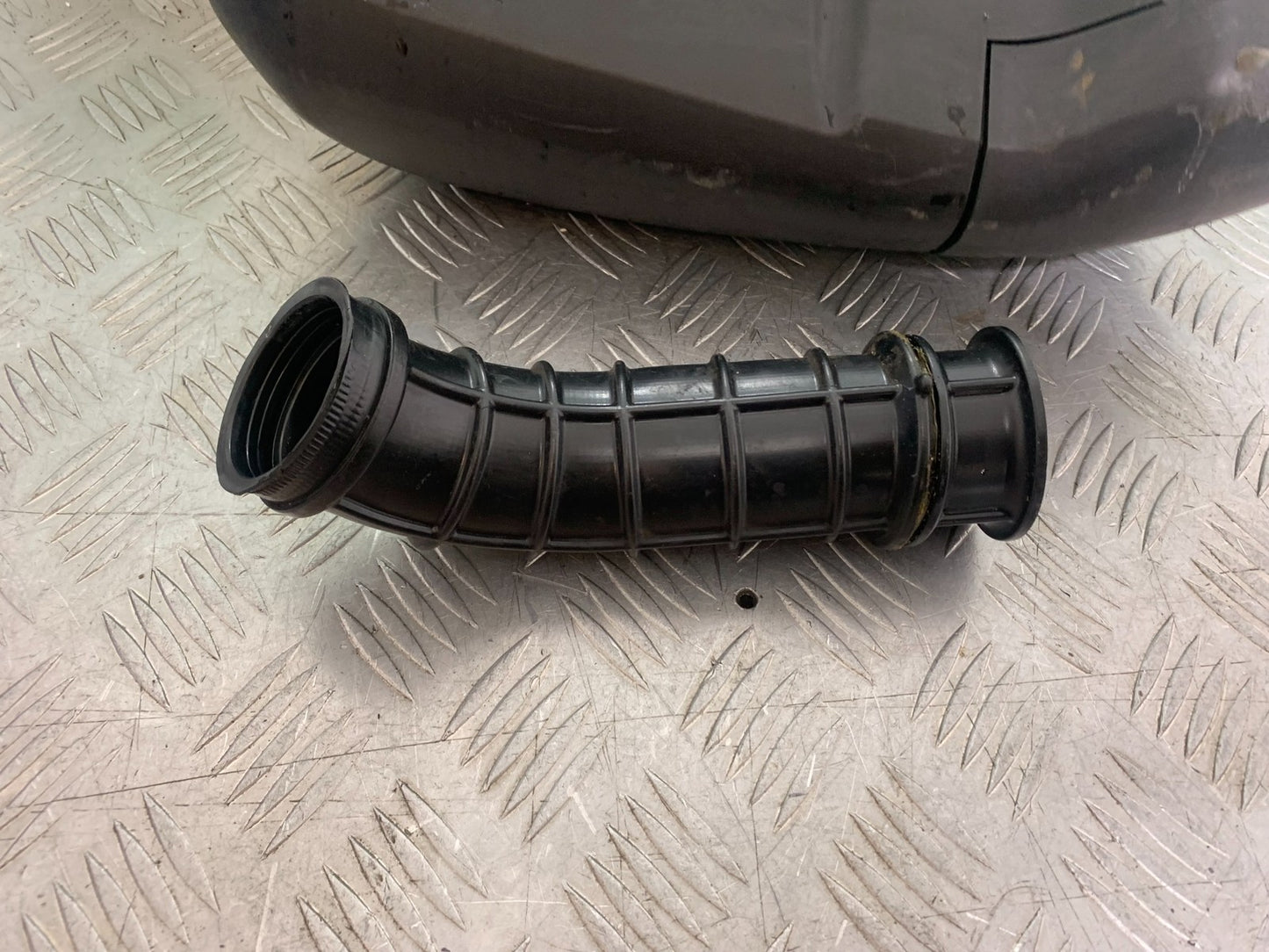 YAMAHA XMAX 250 XMAX 250 AIRBOX   YEAR 2006-09 (CMB1201)