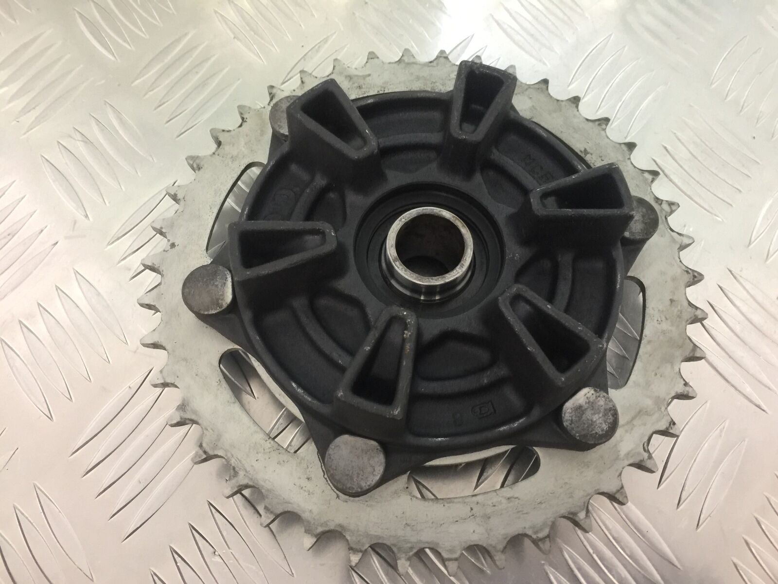 HONDA CBR600 RR SPROCKET CARRIER YEAR 2005-2006 (STOCK 933)