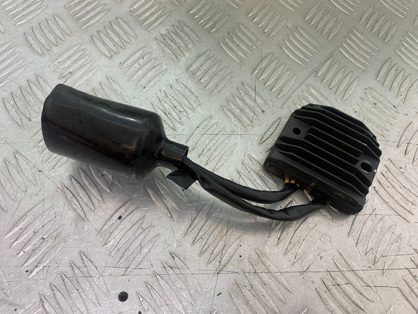 HONDA NT 700 V DEAUVILLE REGULATOR   YEAR 2006-2011 (CMB1211)